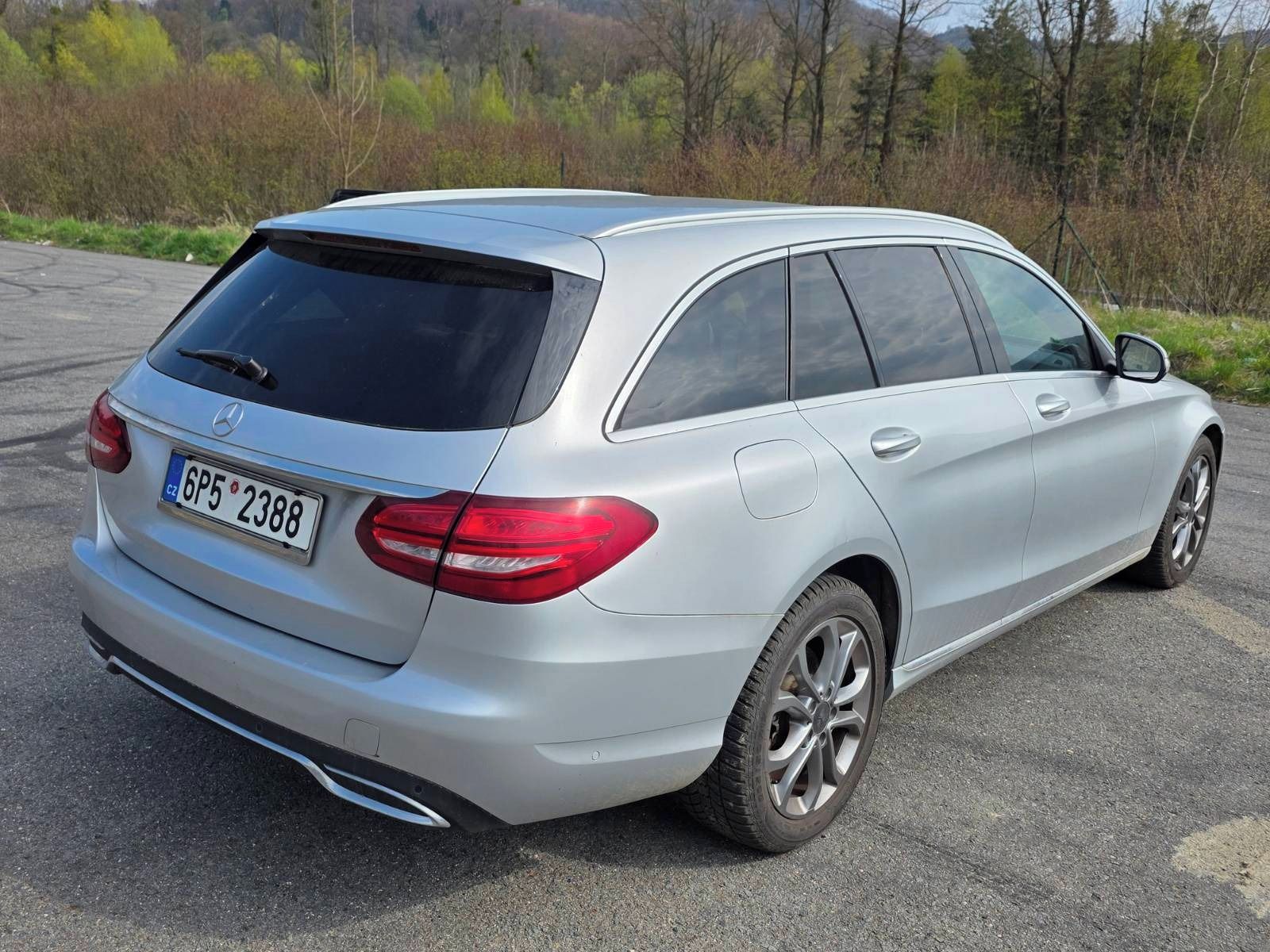 Mercedes-Benz Třídy C, 220D AMG packet - fotka 6