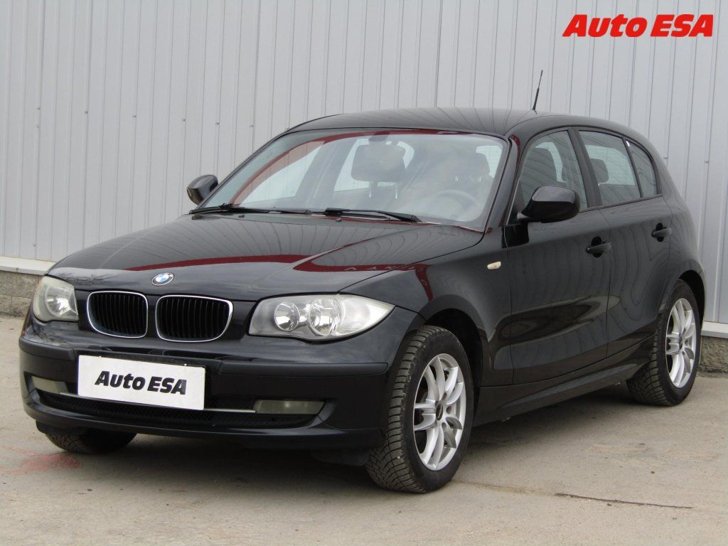 BMW Řada 1, 2.0D 116D,autoAC - fotka 3