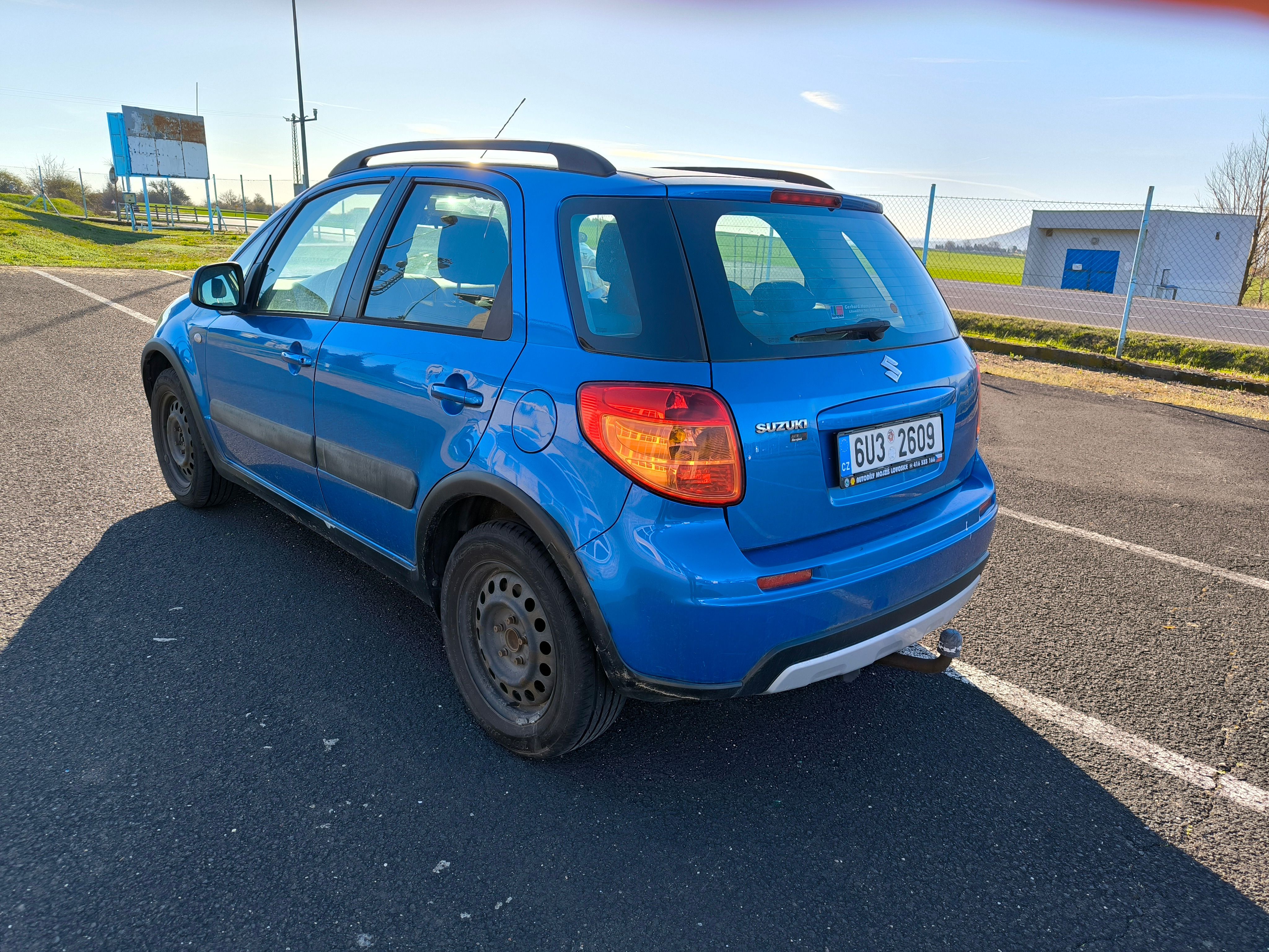 Suzuki SX4, 1,5i - fotka 2