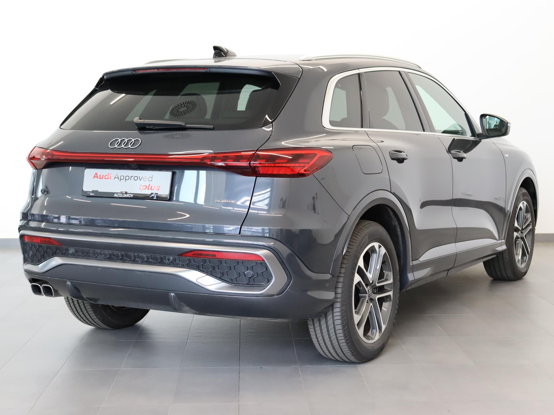 Audi Q5, TDI quattro Stronic - fotka 2