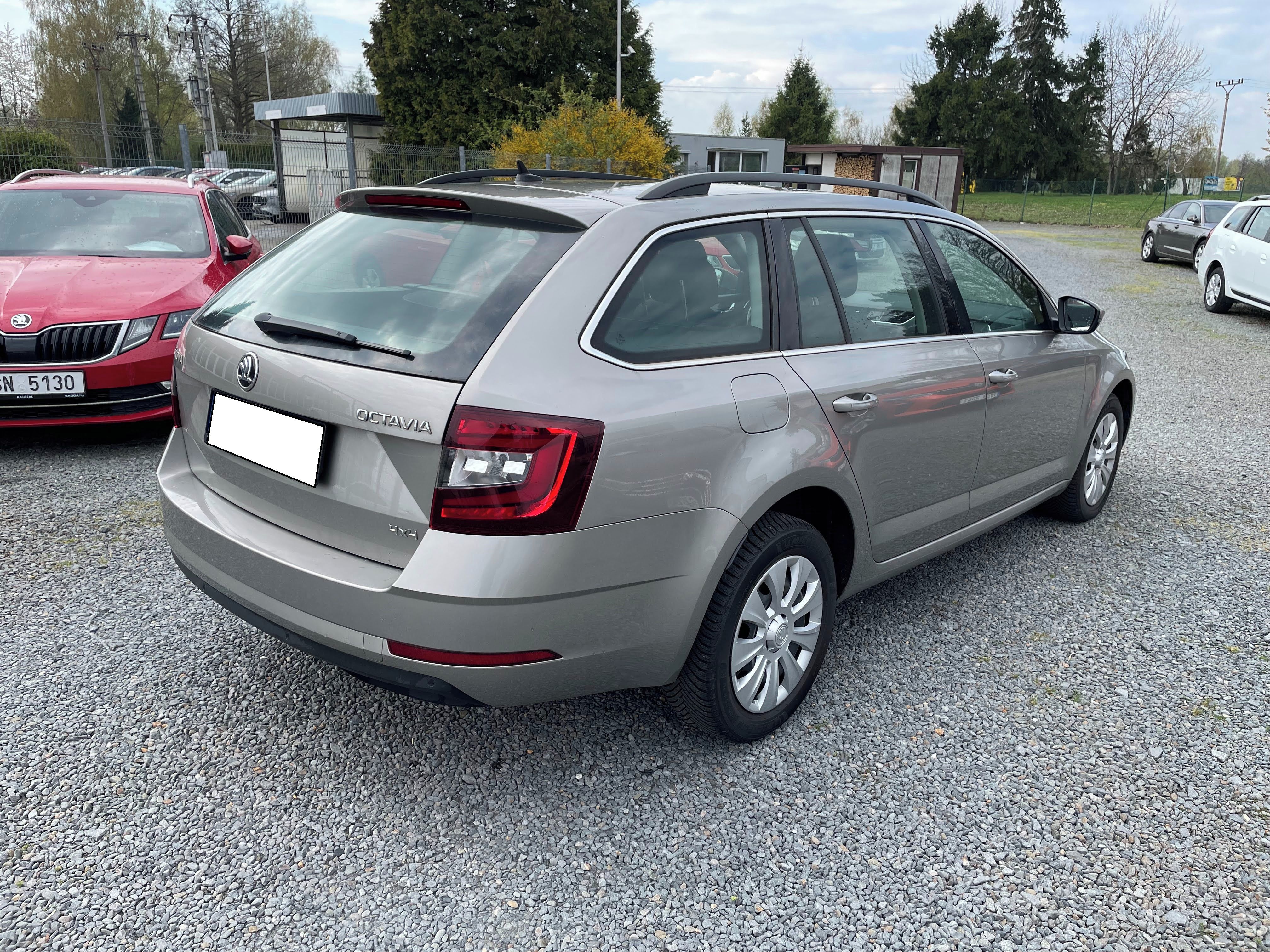 Škoda Octavia, 2.0 TDI, Style, 4X4 Serv.kniha - fotka 5