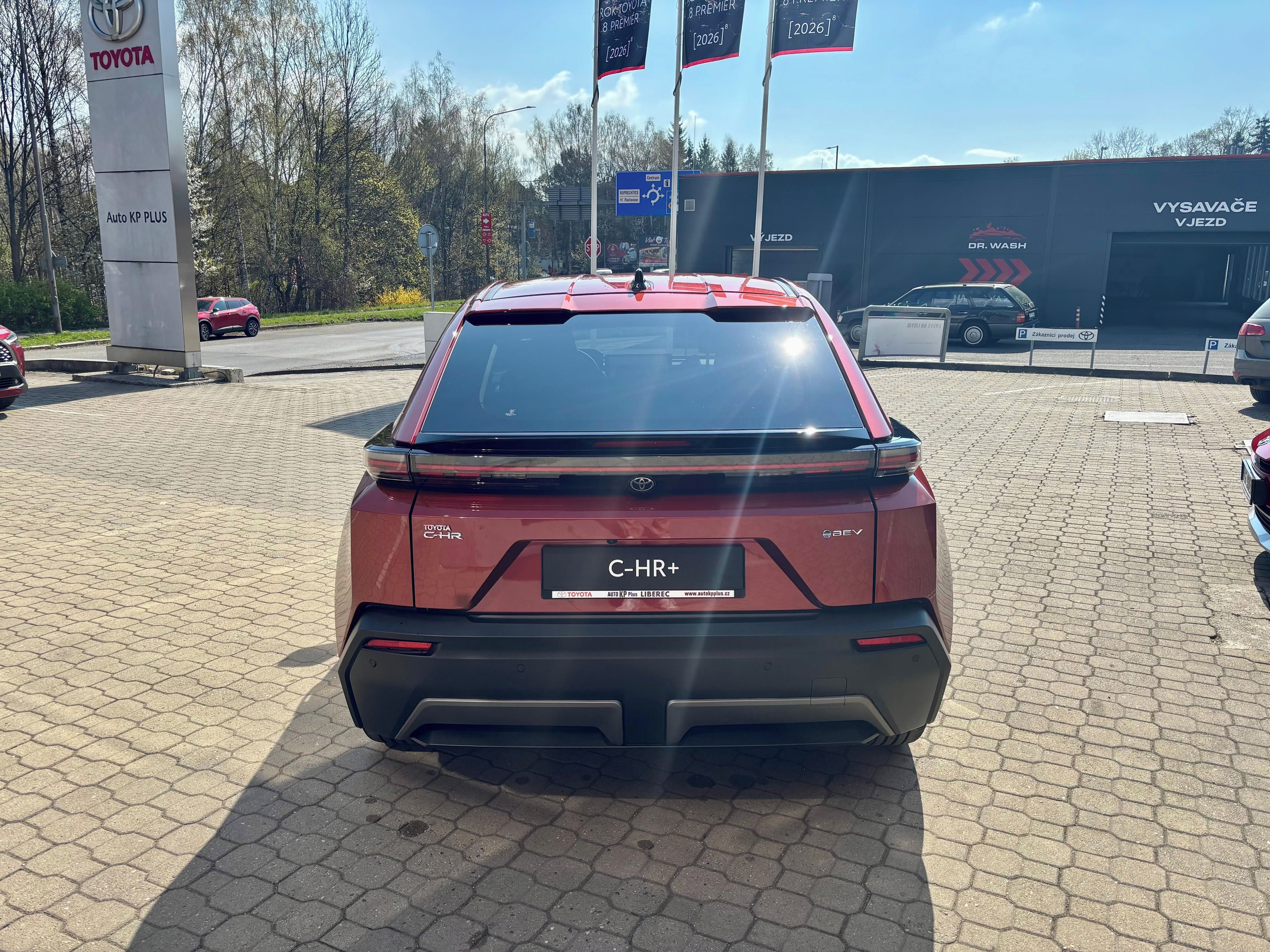 Toyota C-HR, +, 224k Style+Dynamic - fotka 5