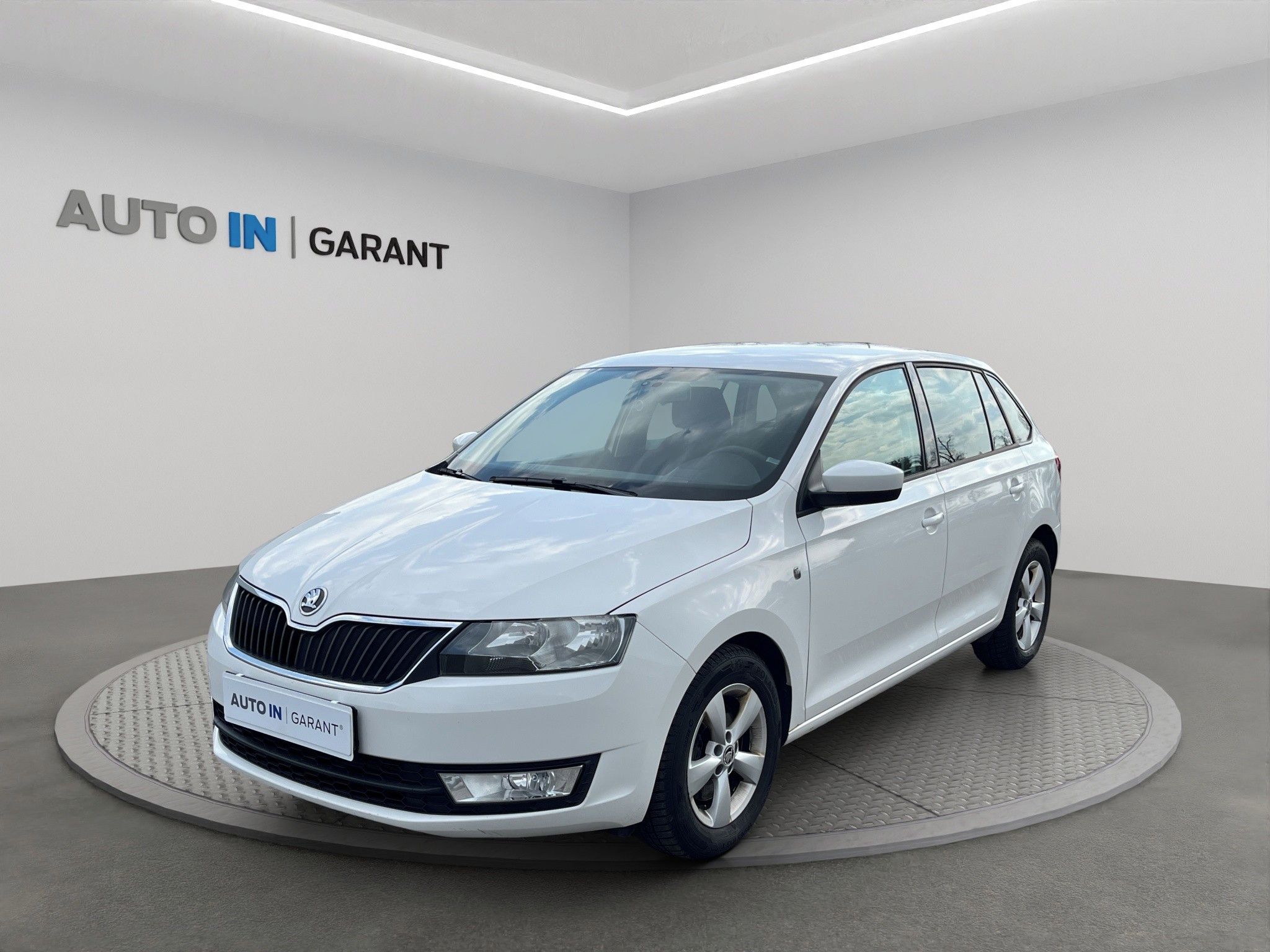 Škoda Rapid, Spaceback AMBIENTE 1.6 TDi 77k