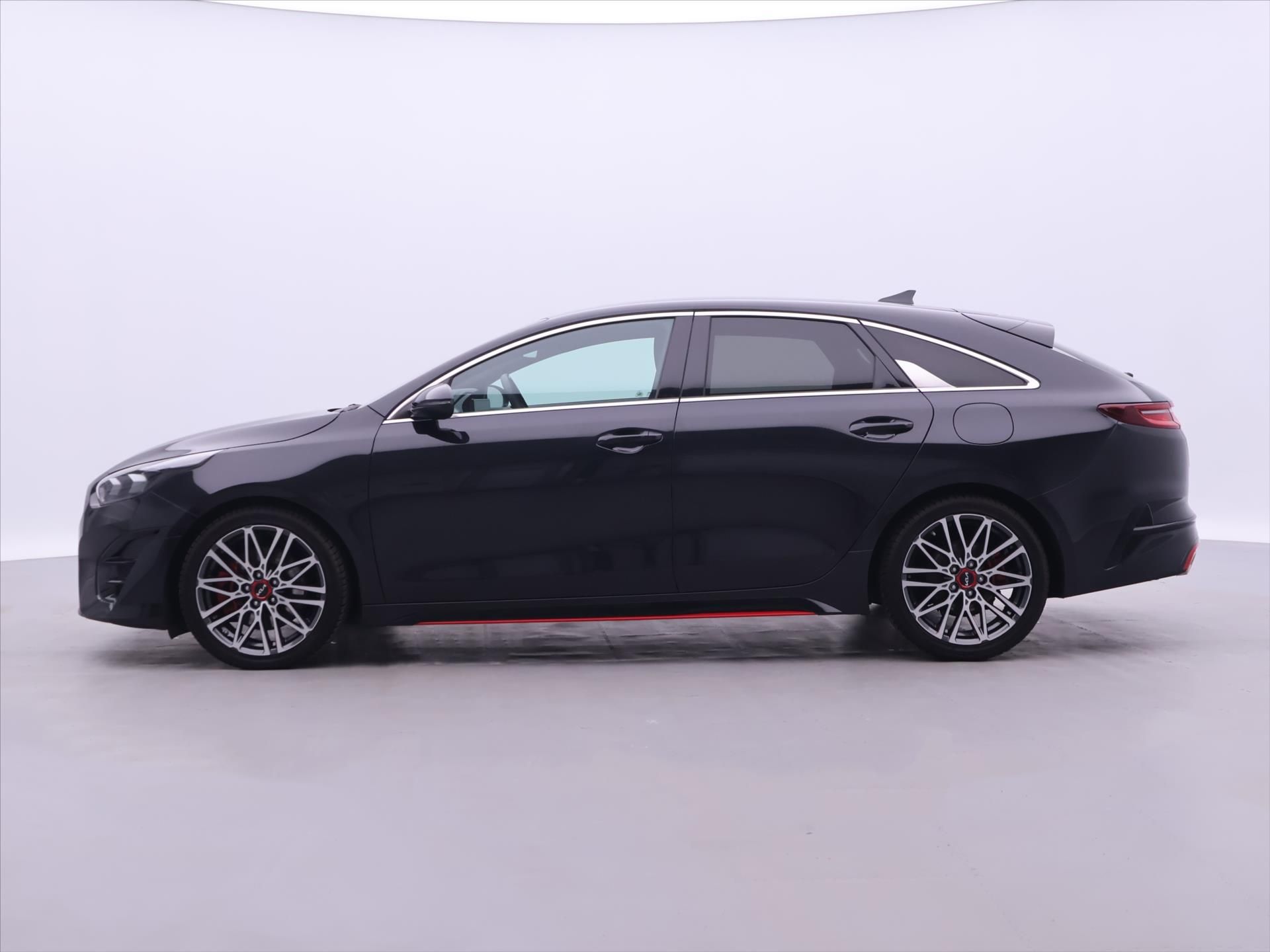 Kia ProCeed, GT 1,6 T-GDI 150kW Aut. DPH CZ - fotka 4
