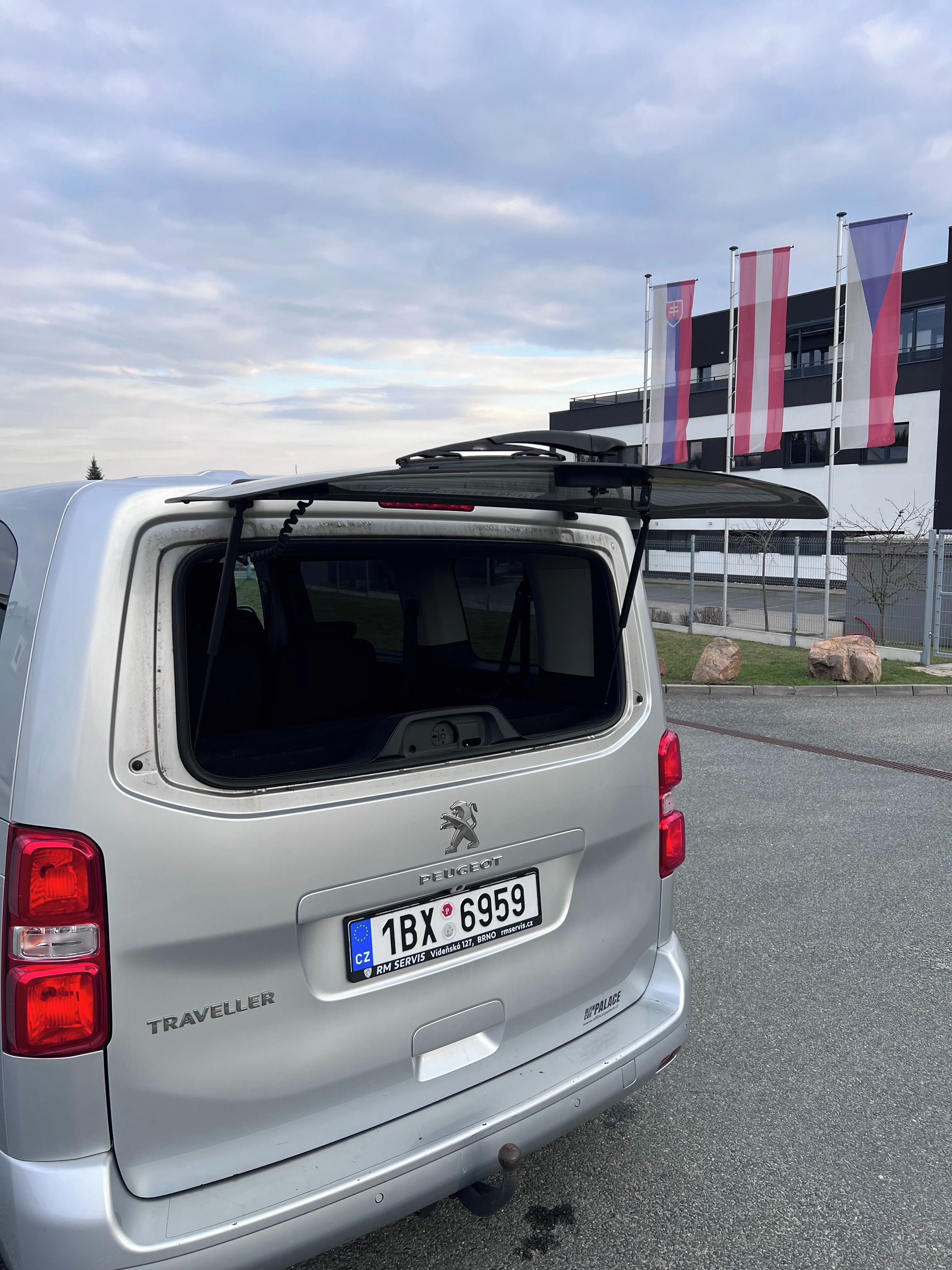 Peugeot Traveller, Active Standard 2.0 BlueHDi - fotka 6