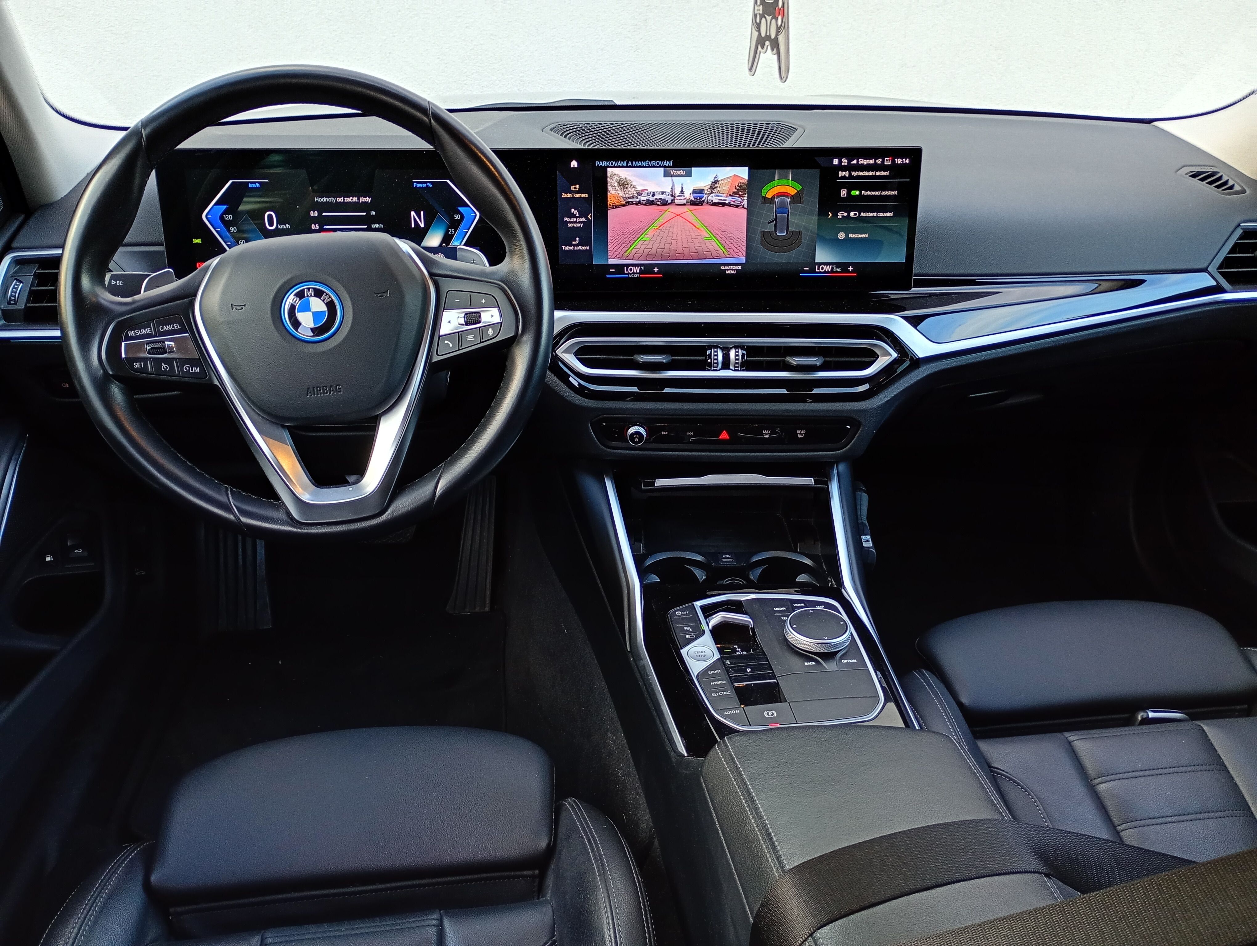 BMW Řada 3, 320,dvojité okna,tažné,HIFI - fotka 3
