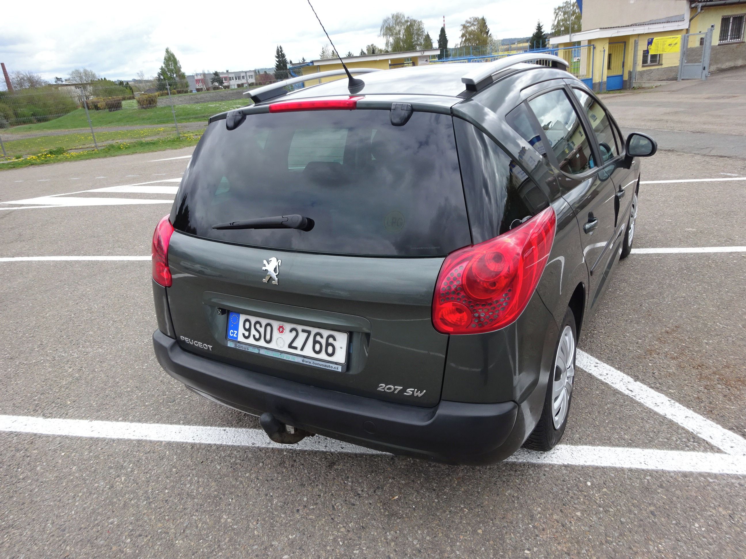 Peugeot 207, 1.6i + LPG (88 kw)  1.MAJITEL - fotka 4