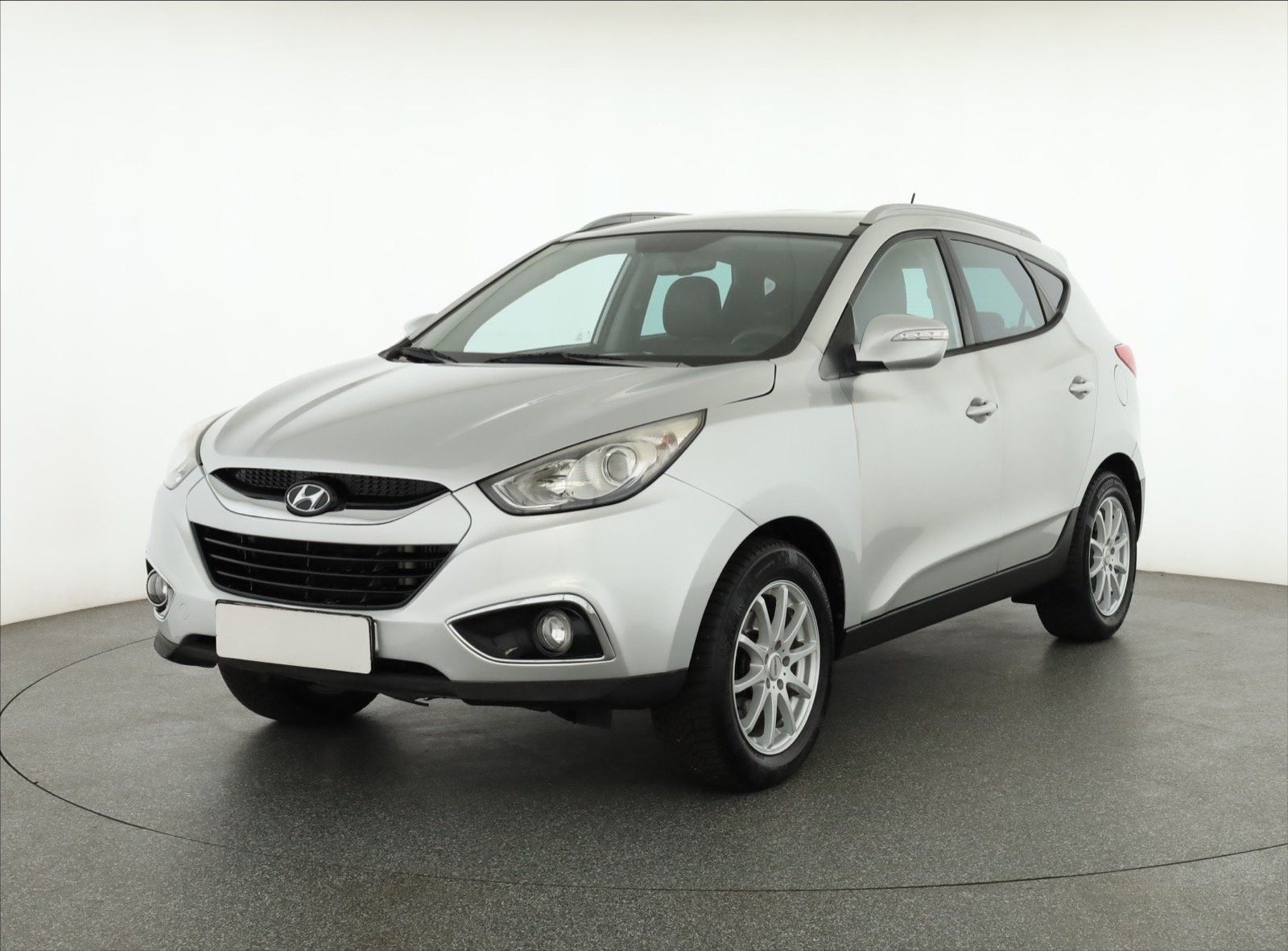 Hyundai ix35, 2.0 CRDi, Kožené sedačky - fotka 2