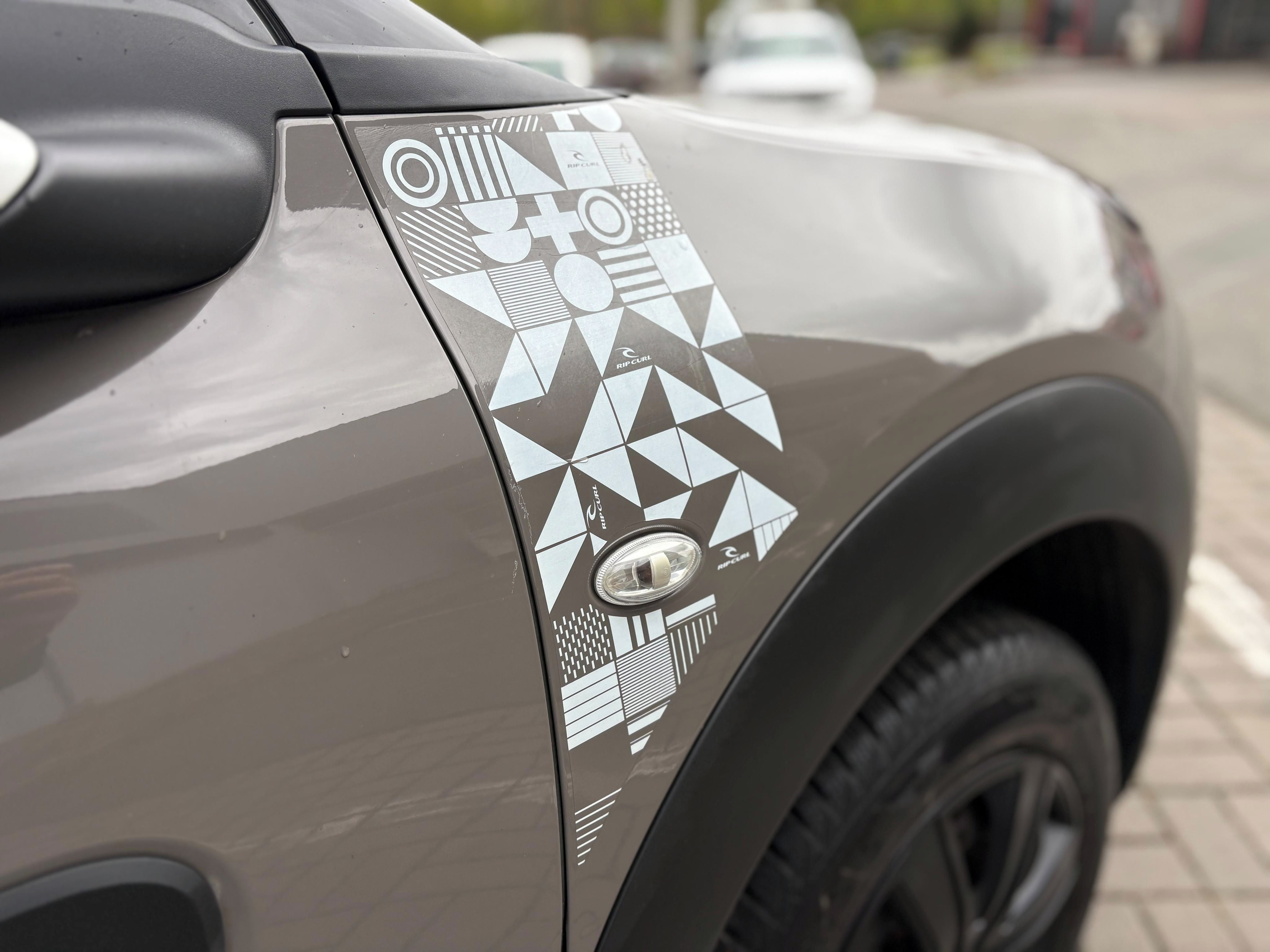 Citroën C4, Cactus 1.6 BlueHDI/RipCurl/ČR - fotka 6