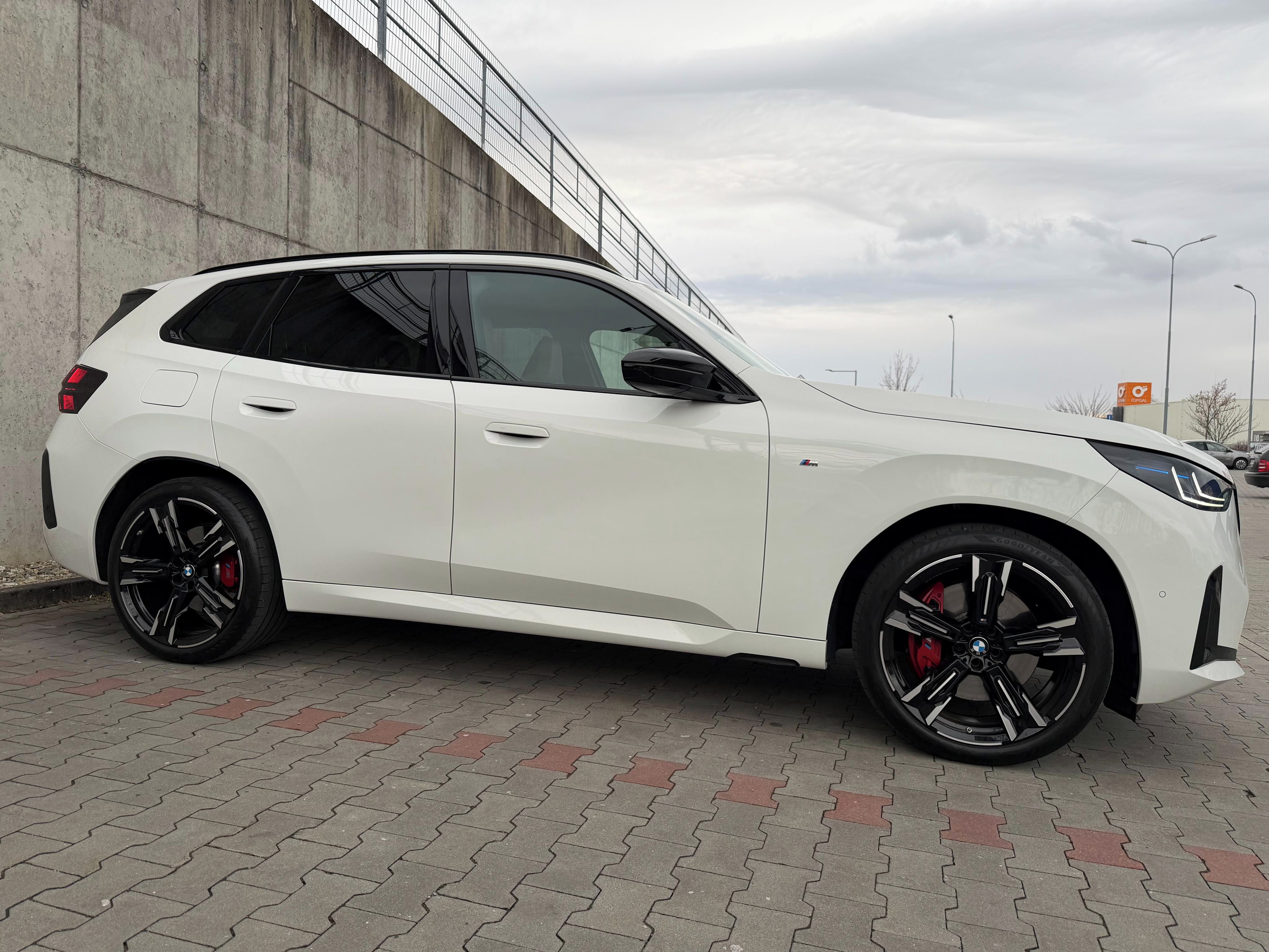 BMW X3, M50 XDRIVE,Světlý interi,Tažné - fotka 6