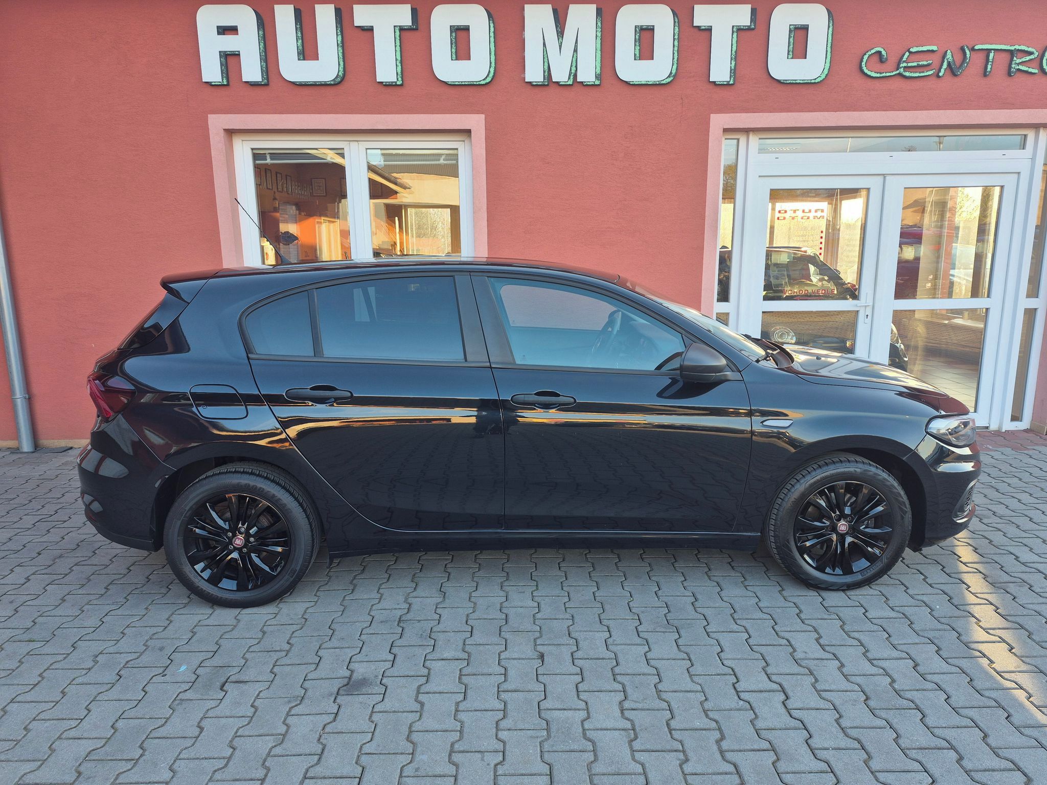 Fiat Tipo, 1.4 Street 70 kW - fotka 5