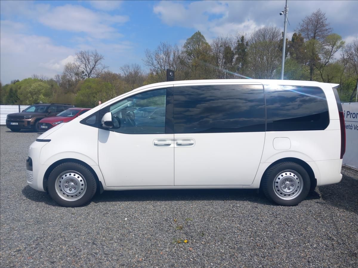 Hyundai Staria, 2,2 CRDI MT COMFORT 4x2 - fotka 4