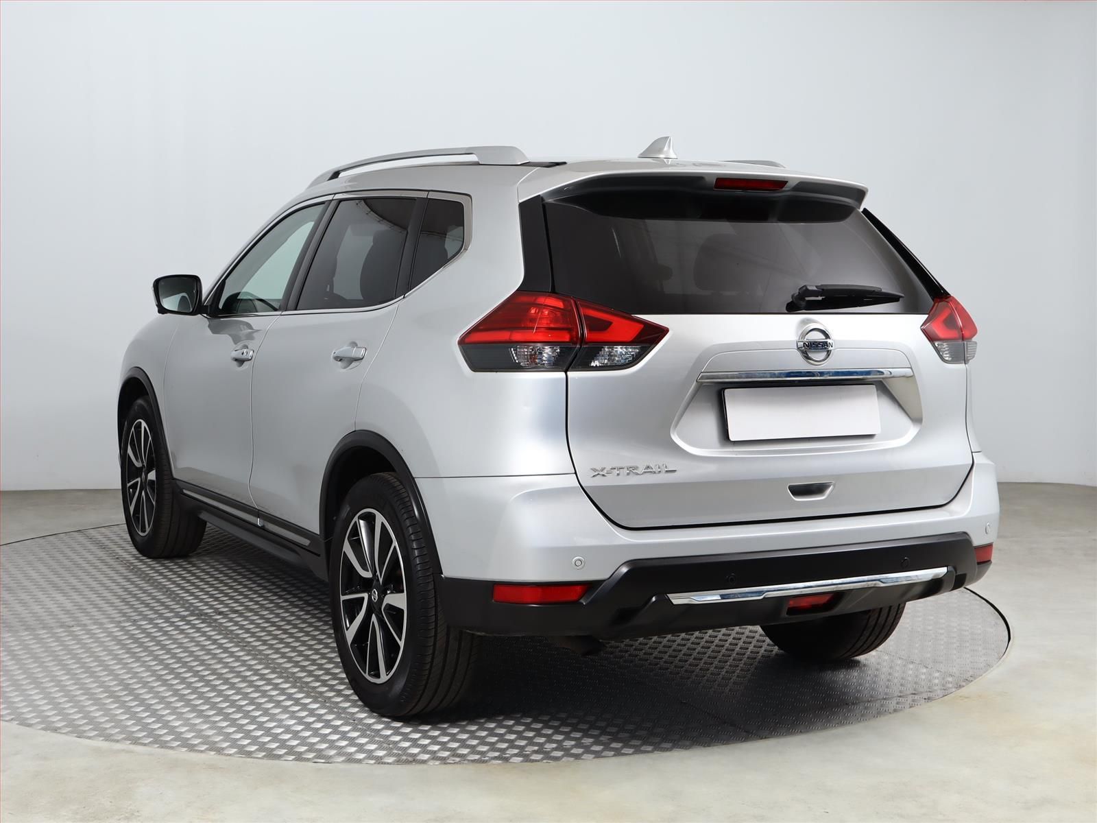 Nissan X-Trail, 1.6 DIG-T, Tekna, Serv.kniha - fotka 4
