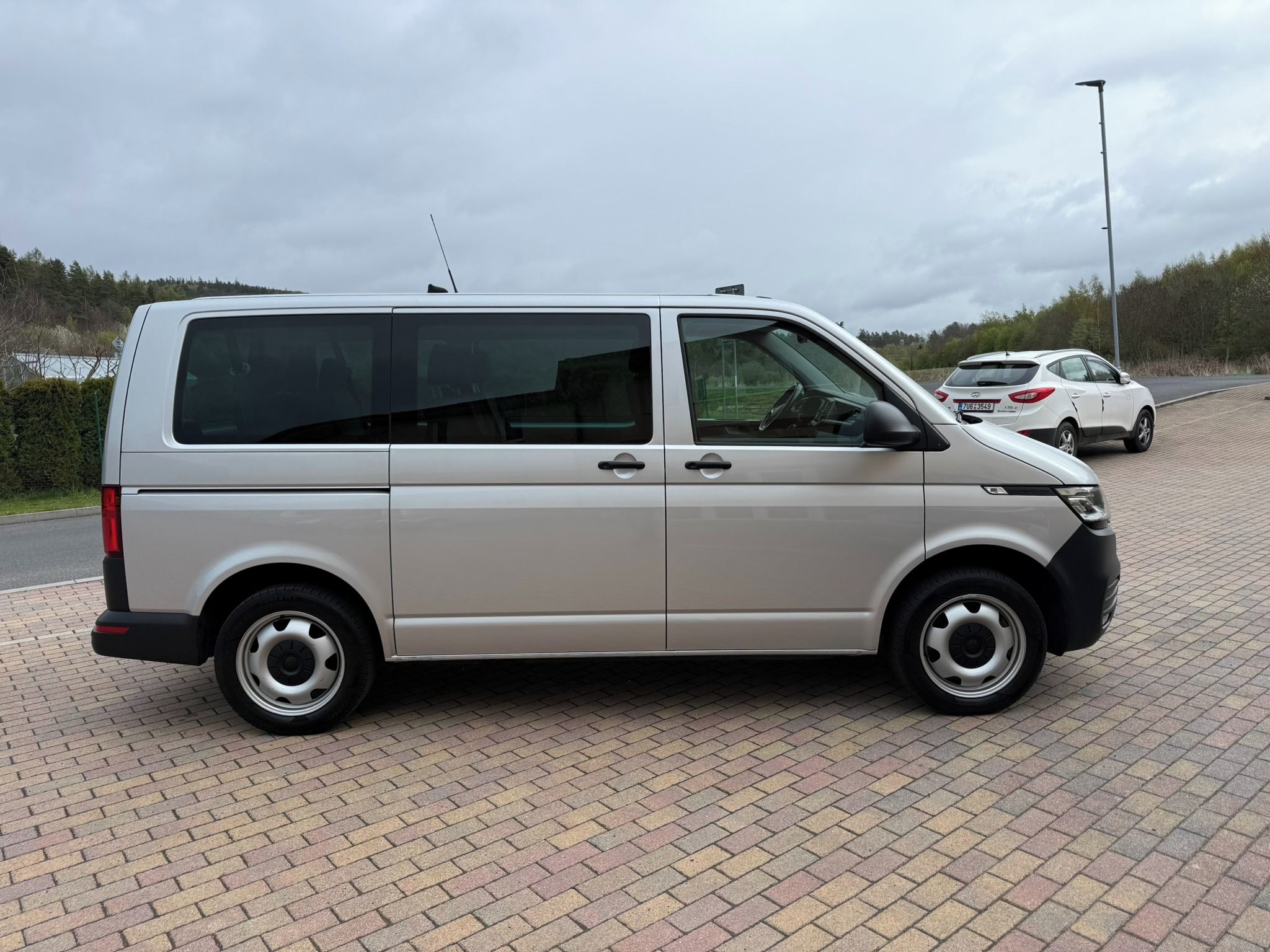 Volkswagen Transporter, 2.0 TDI 150kW 4x4 DSG 9 MÍST - fotka 6