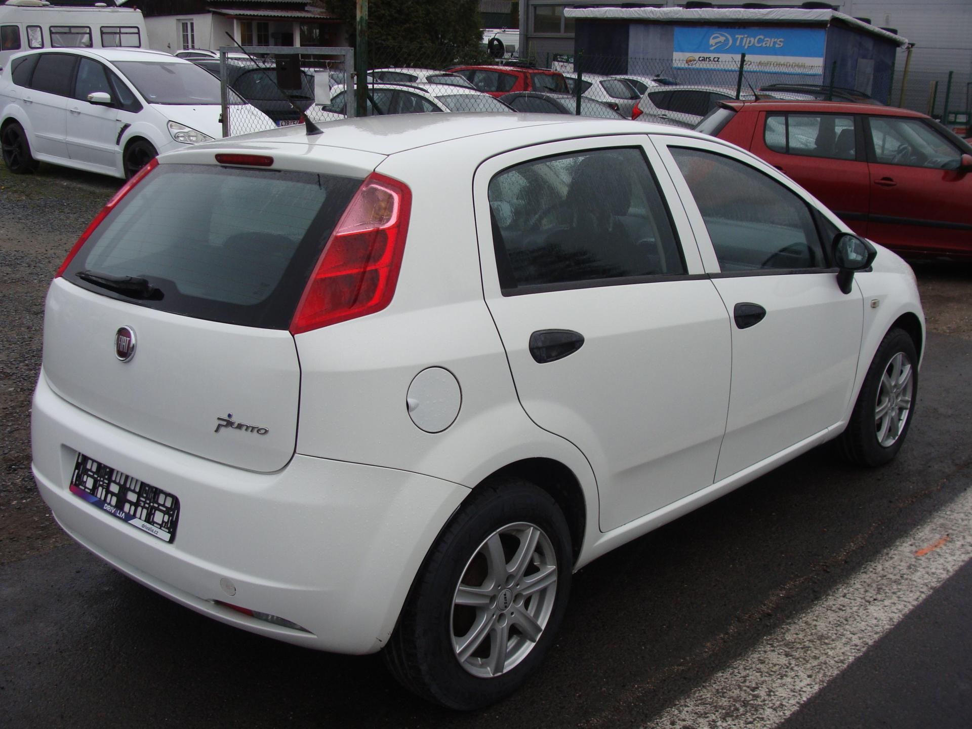 Fiat Grande Punto, 1.4i, 57 kW, klimatizace - fotka 5