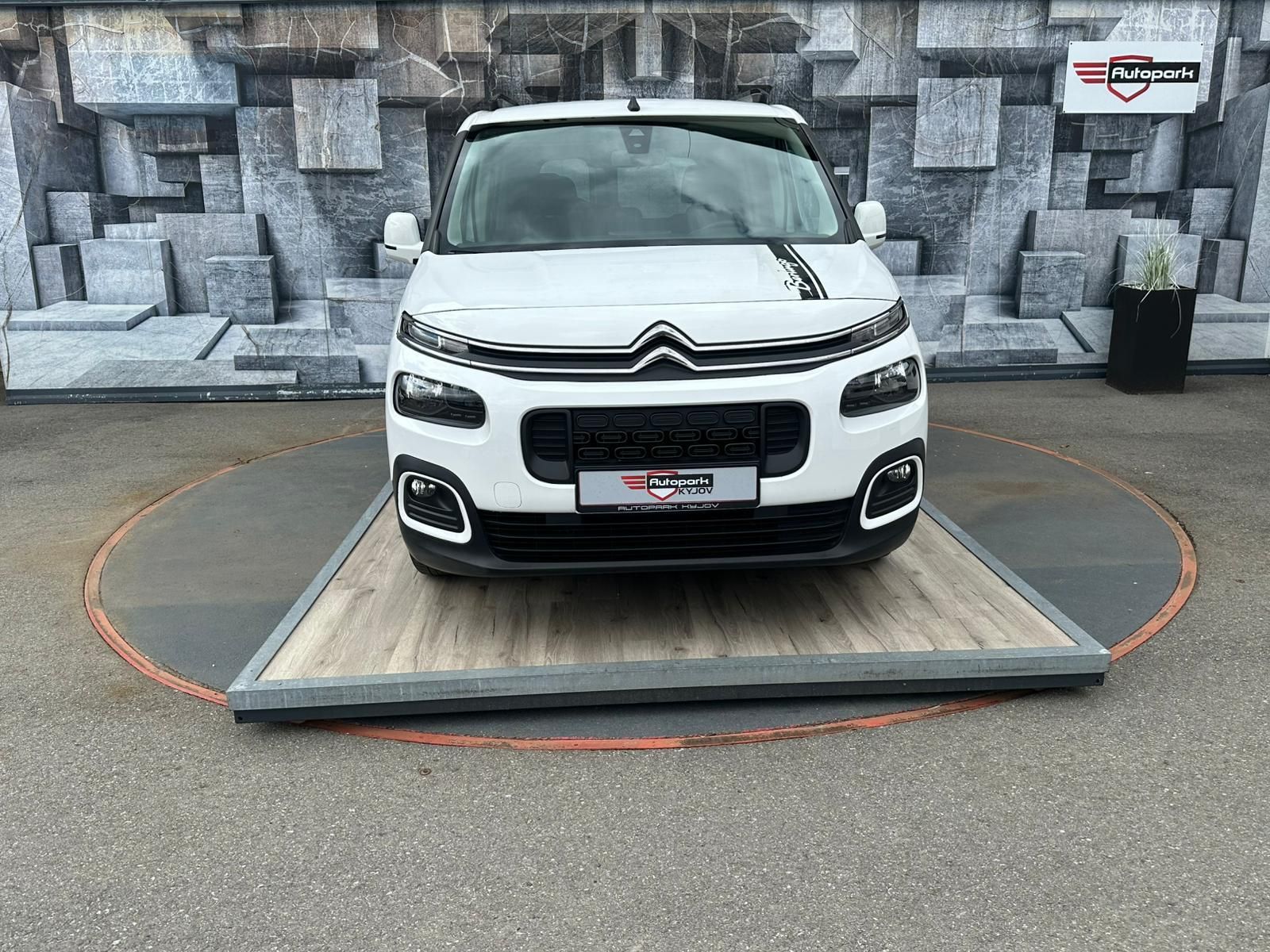 Citroën Berlingo, 1.2i, 81KW, - fotka 2