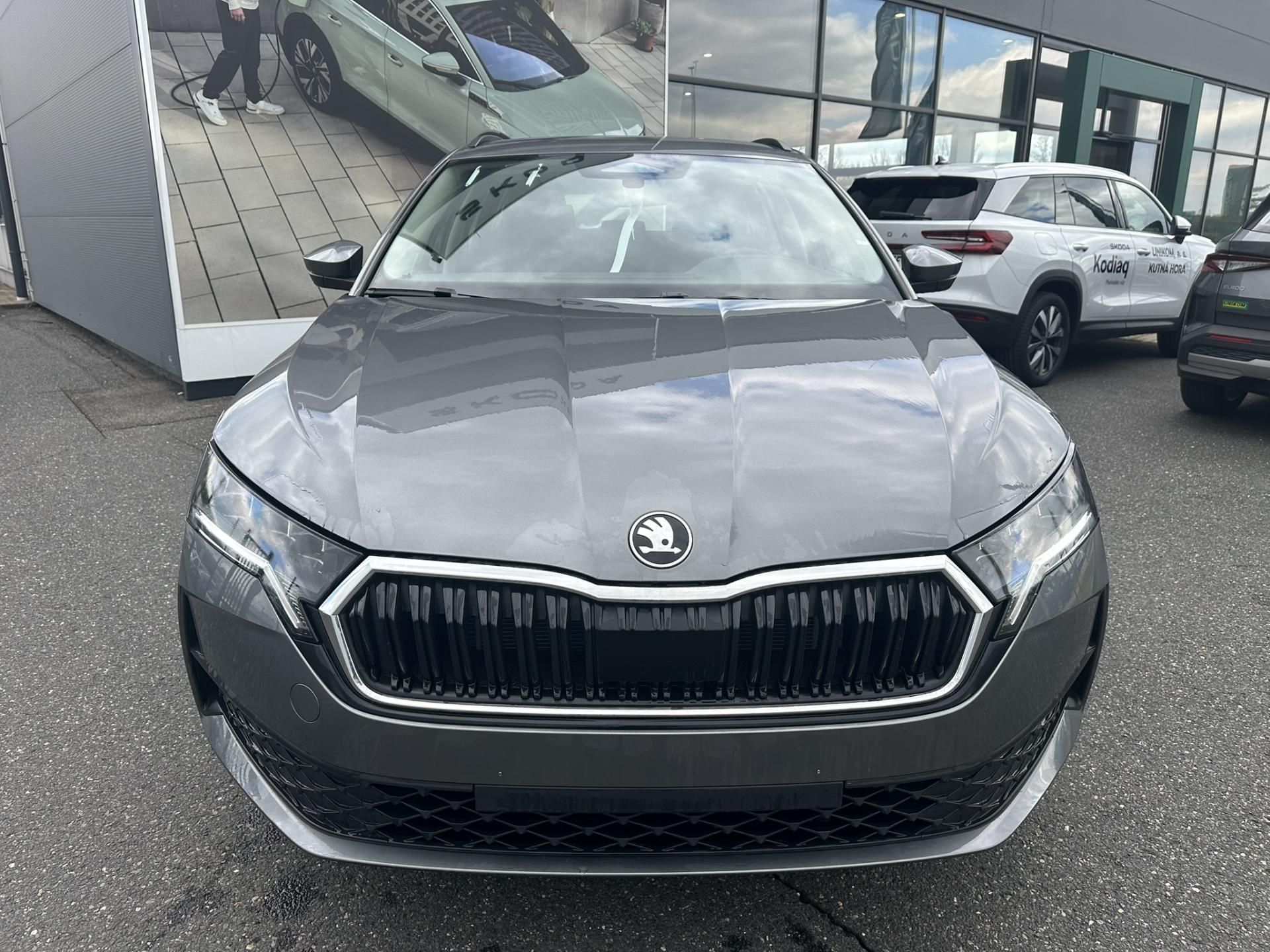 Škoda Octavia, ESSENCE + dovýbava *652 - fotka 2