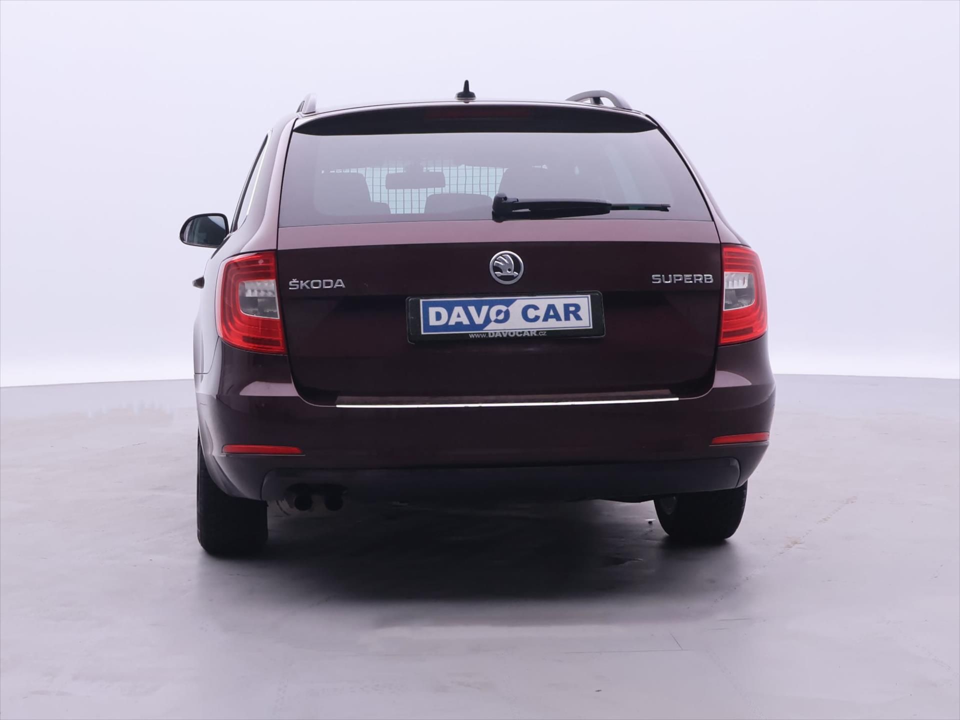 Škoda Superb, 1,6 TDI 77kW MAN Ambition - fotka 6