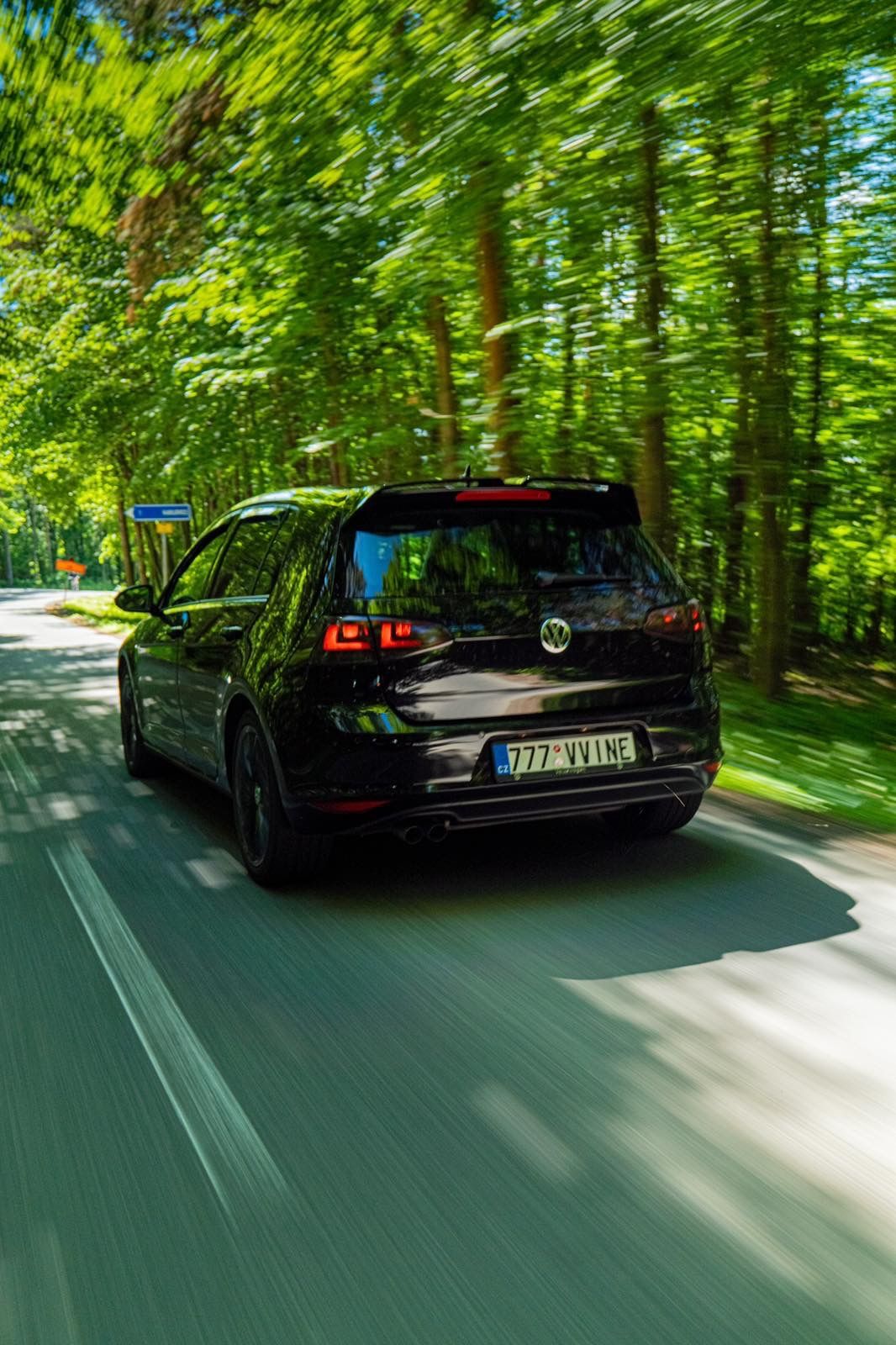Volkswagen Golf, 2.0 TDi 110KW  HIGHLINE - fotka 5