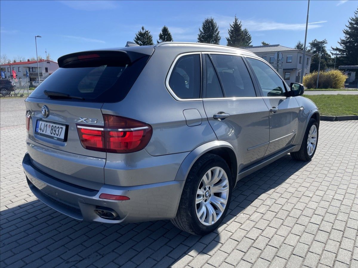 BMW X5, 3,0 XDRIVE 40D M-Paket CZauto - fotka 4