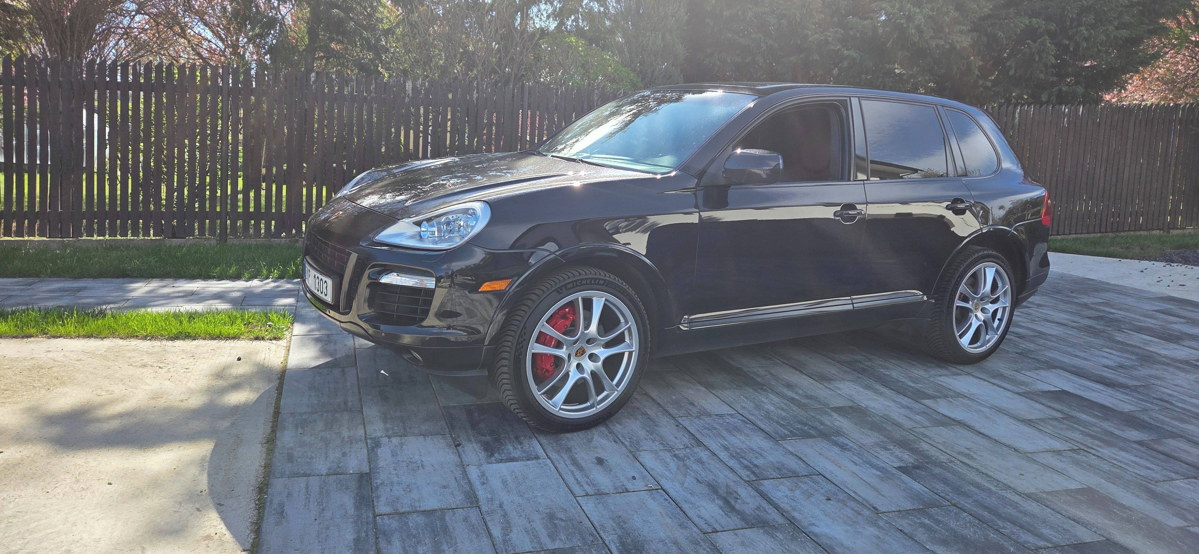 Porsche Cayenne, Cayenne turbo 4,8 V8 - fotka 4