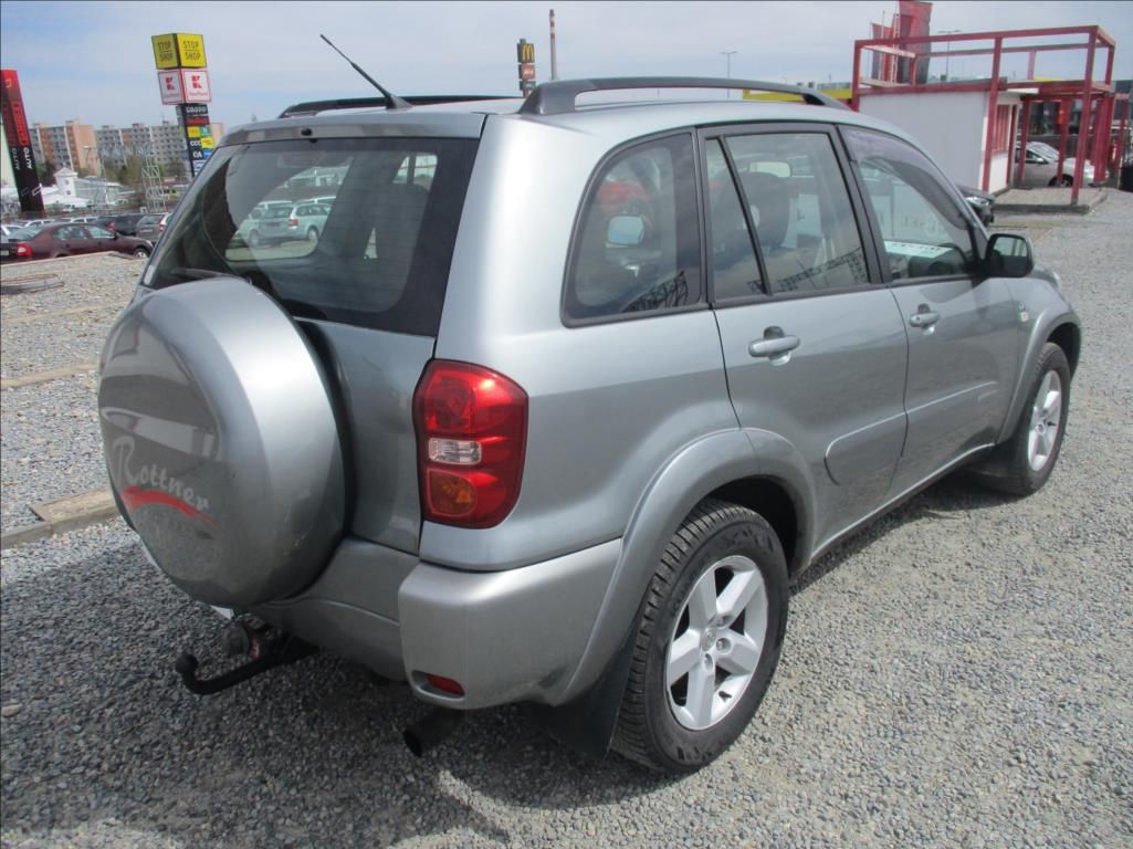 Toyota Rav4, 2,0 D4D, 4x4,digiklima,tažné, - fotka 5