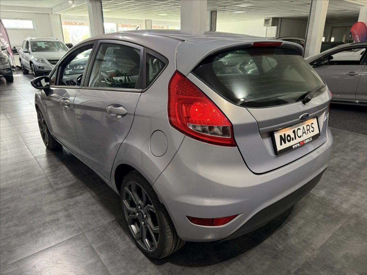 Ford Fiesta, 1,2   i RS ALU VÝHŘEV NOVÁ STK - fotka 4