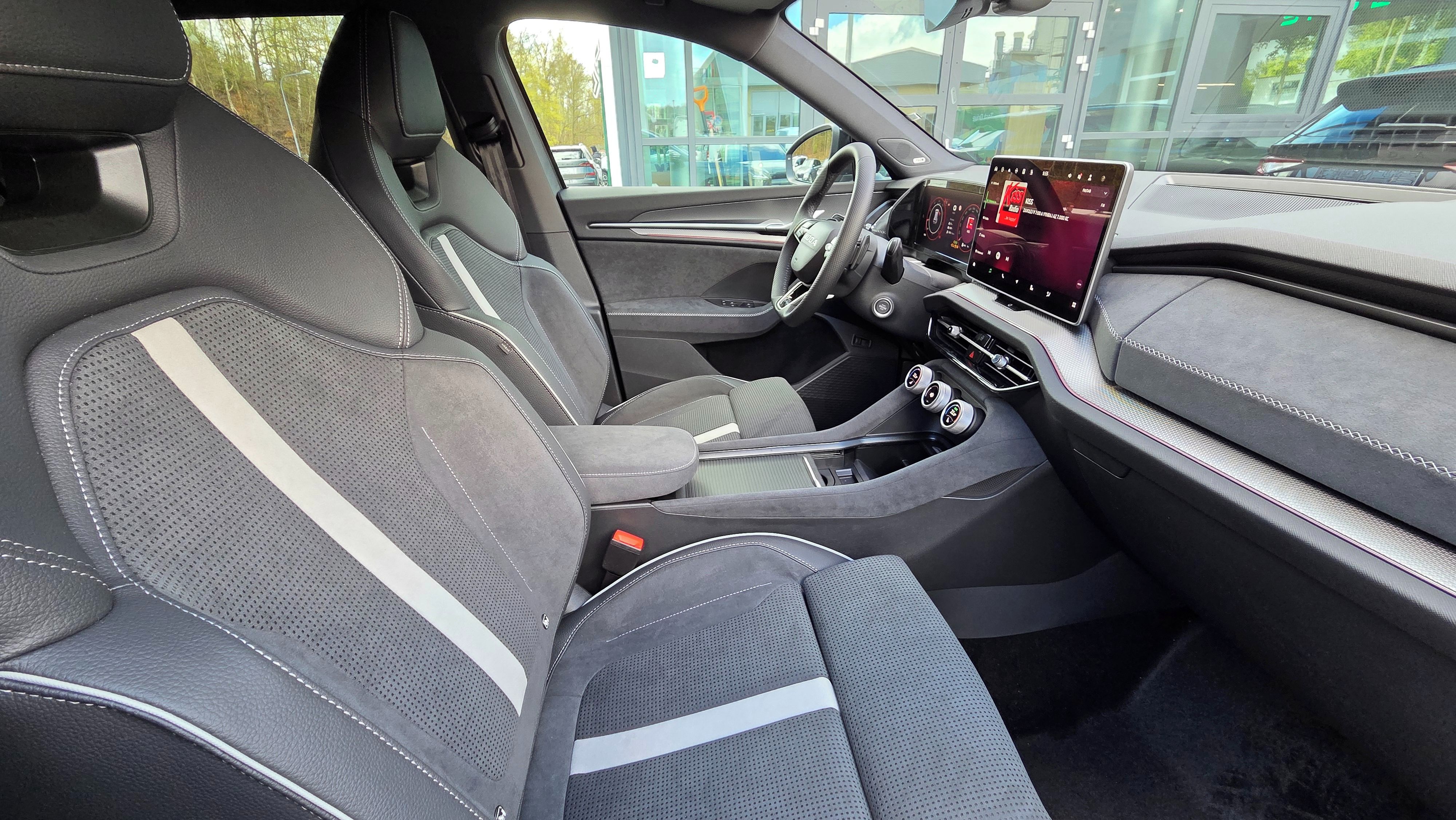 Škoda Kodiaq, Sportline TDI 142 kW DSG 4x4 - fotka 6