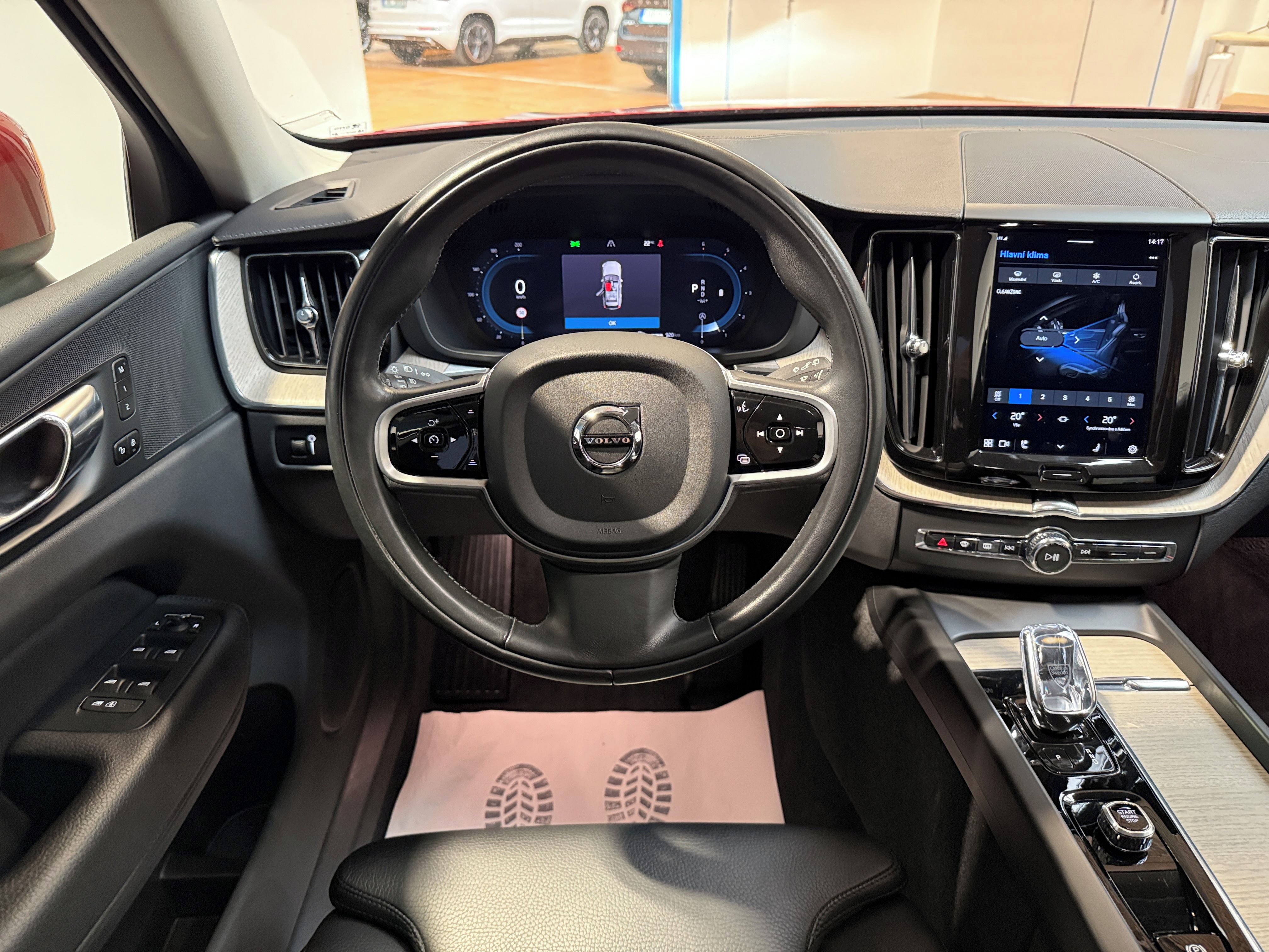 Volvo XC60, B4 AWD diesel Inscription Auto - fotka 6