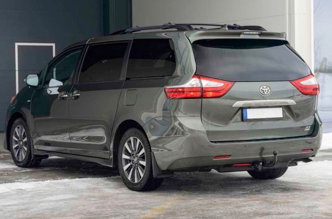 Toyota Sienna, 3.5L 4x4 XLE - fotka 5
