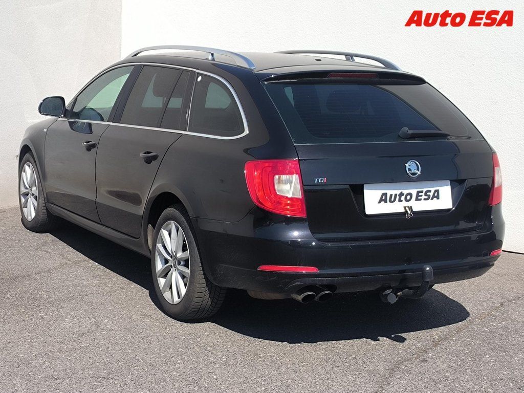 Škoda Superb, 2.0TDI,DSG,bixen,TZ - fotka 6