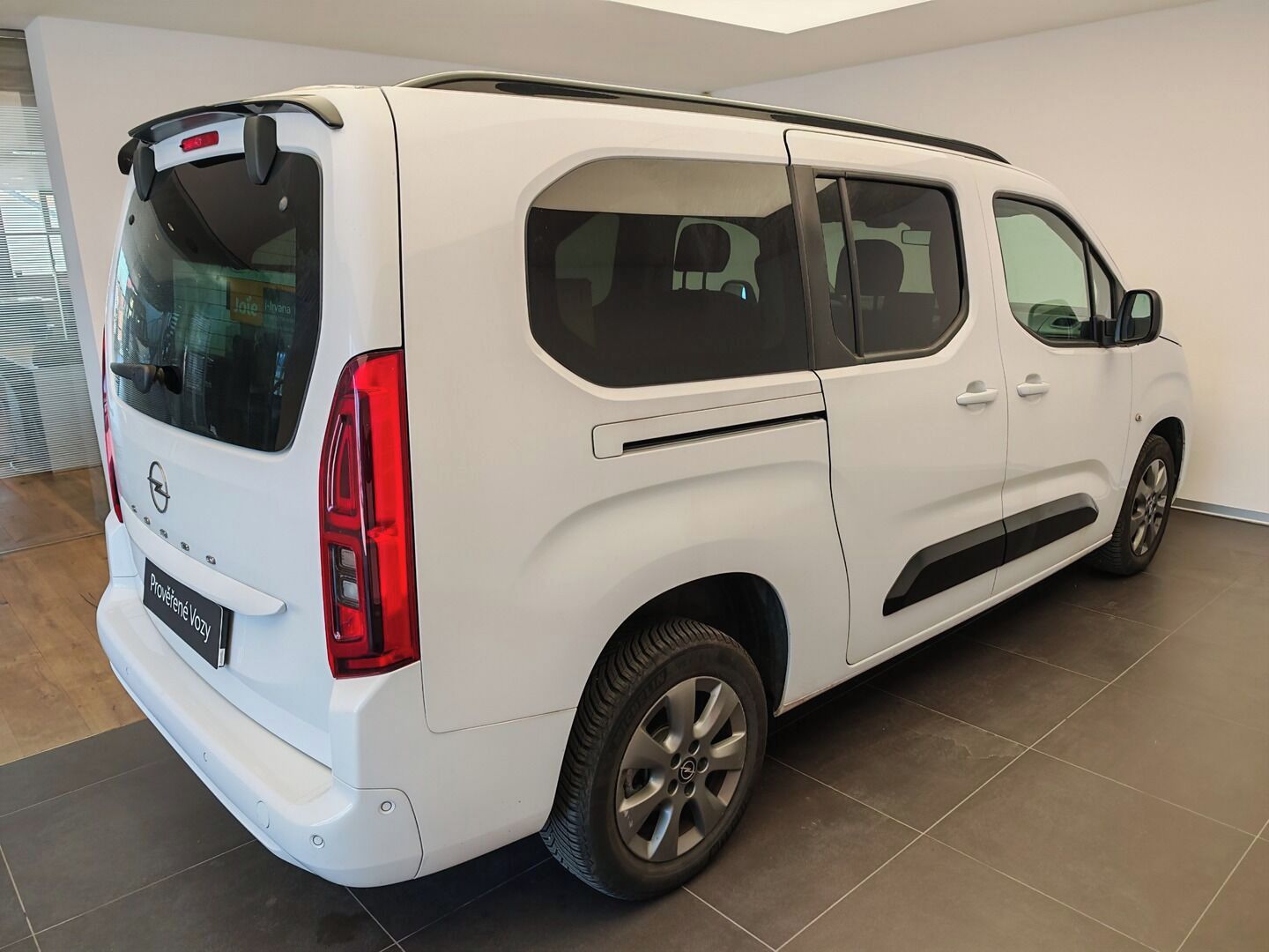 Opel Combo, 1.5 CDTI 96 kW Elegance Plus - fotka 4