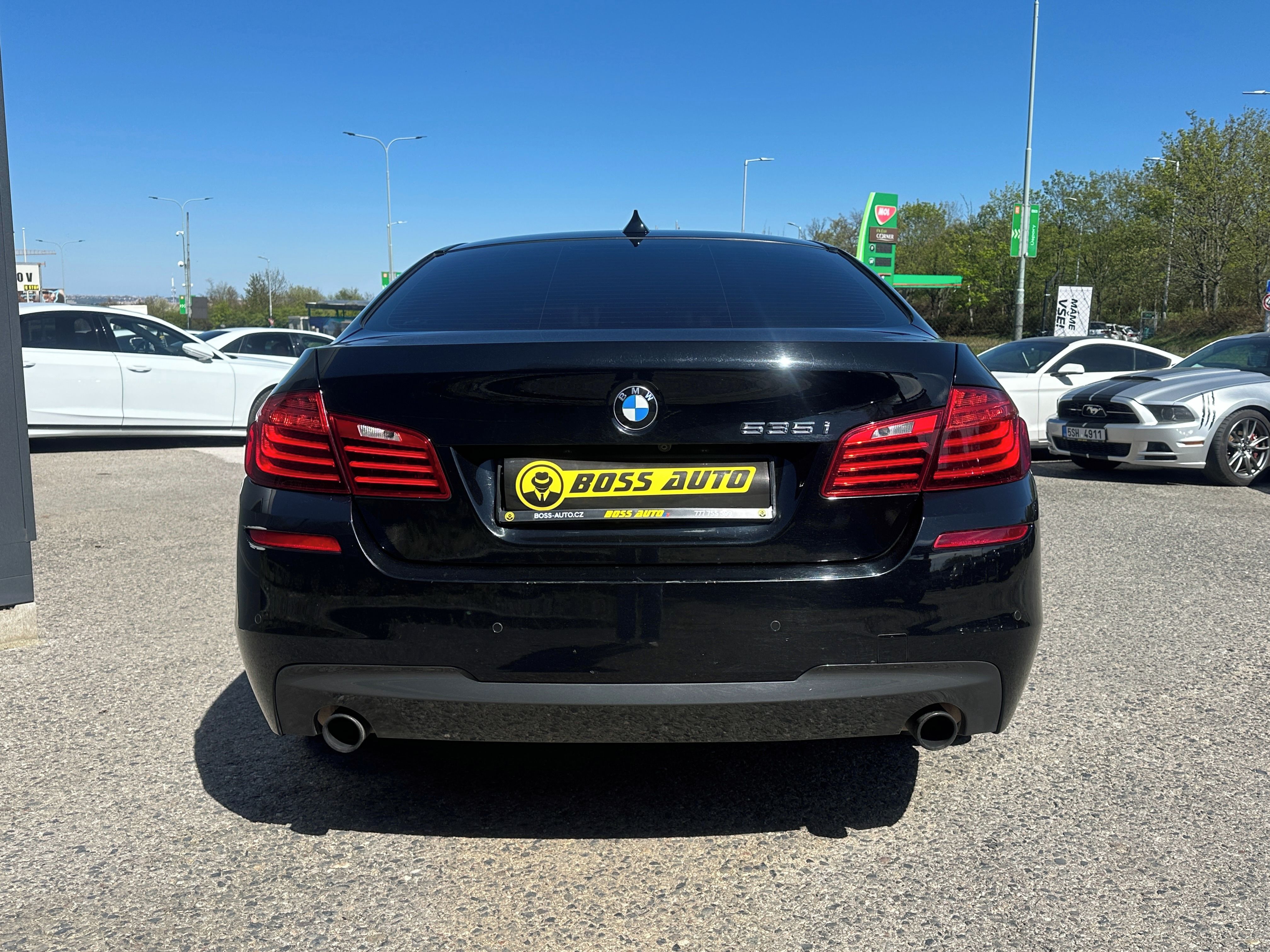 BMW Řada 5, BMW 535I 2014 - fotka 5