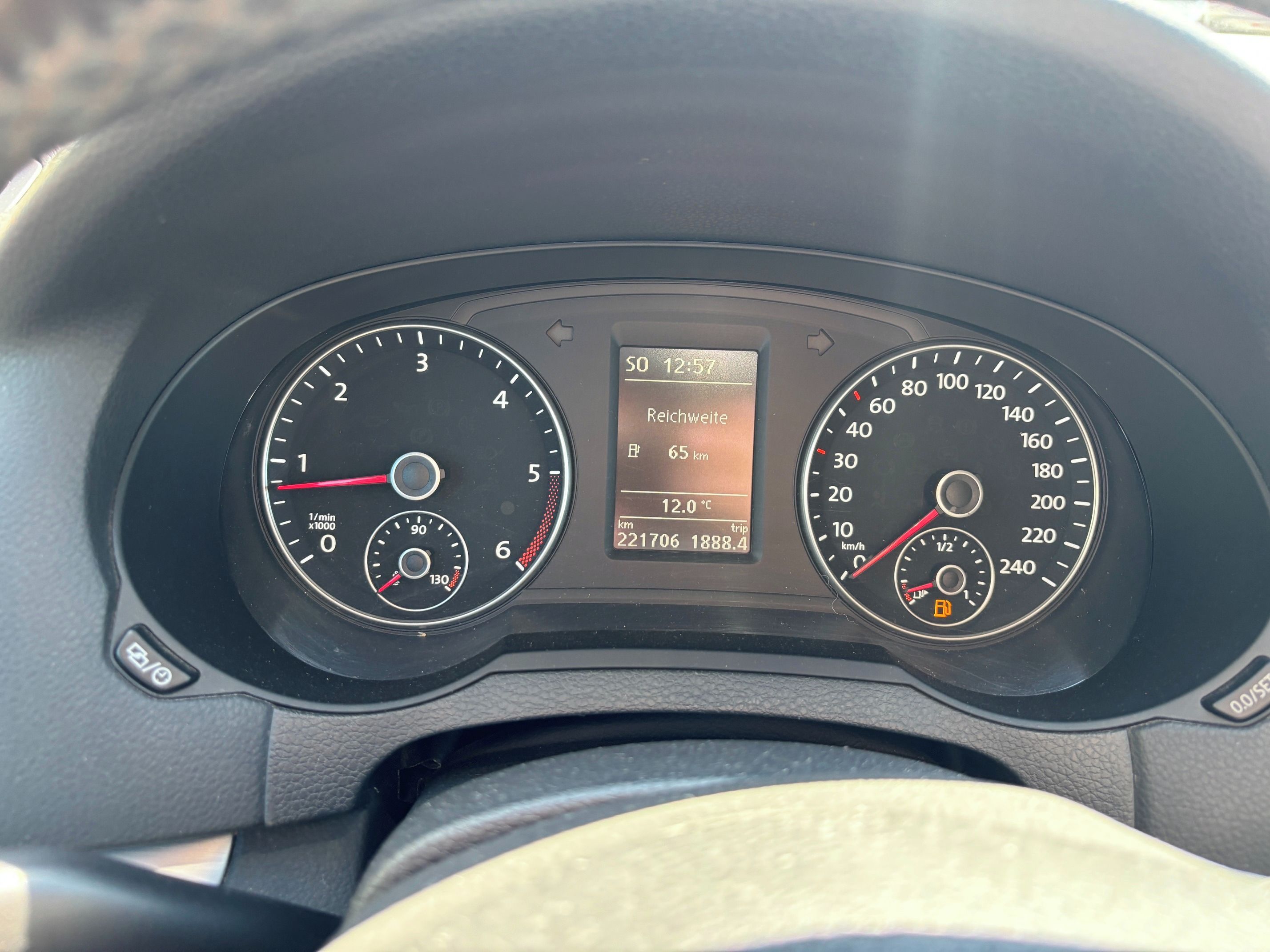 Volkswagen Sharan, Rok2014,103KW,tažné,alcantara - fotka 6