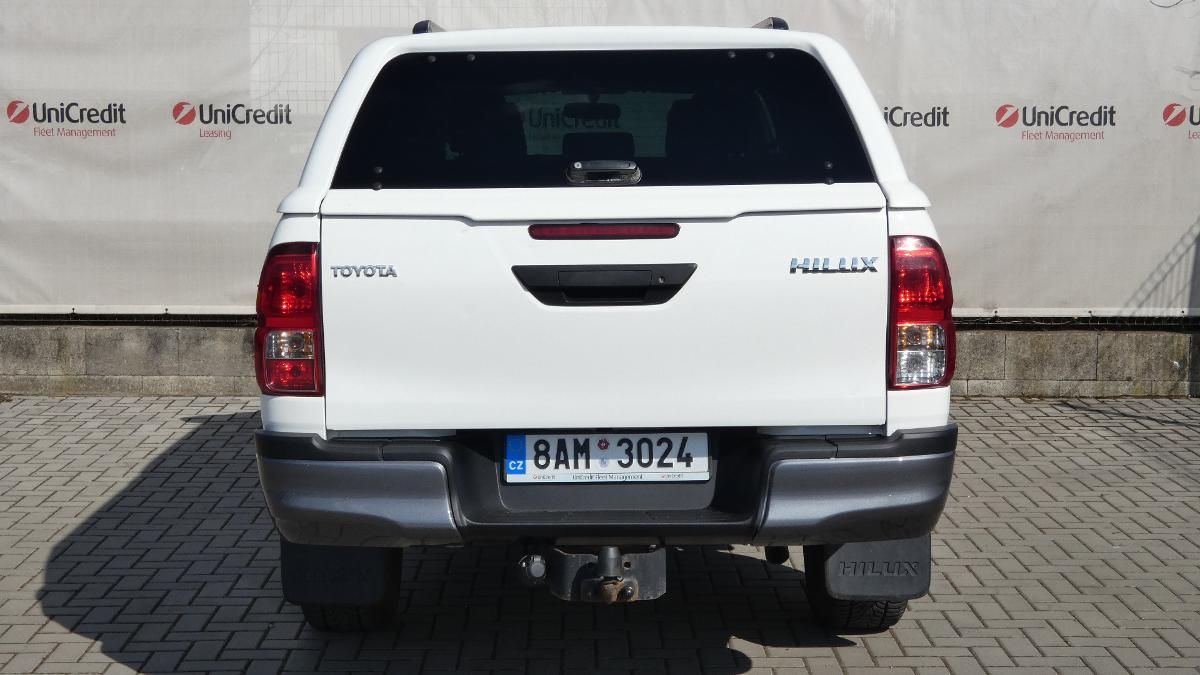 Toyota Hilux, 2.4 D-4D Double Cab 4x4 Live - fotka 4