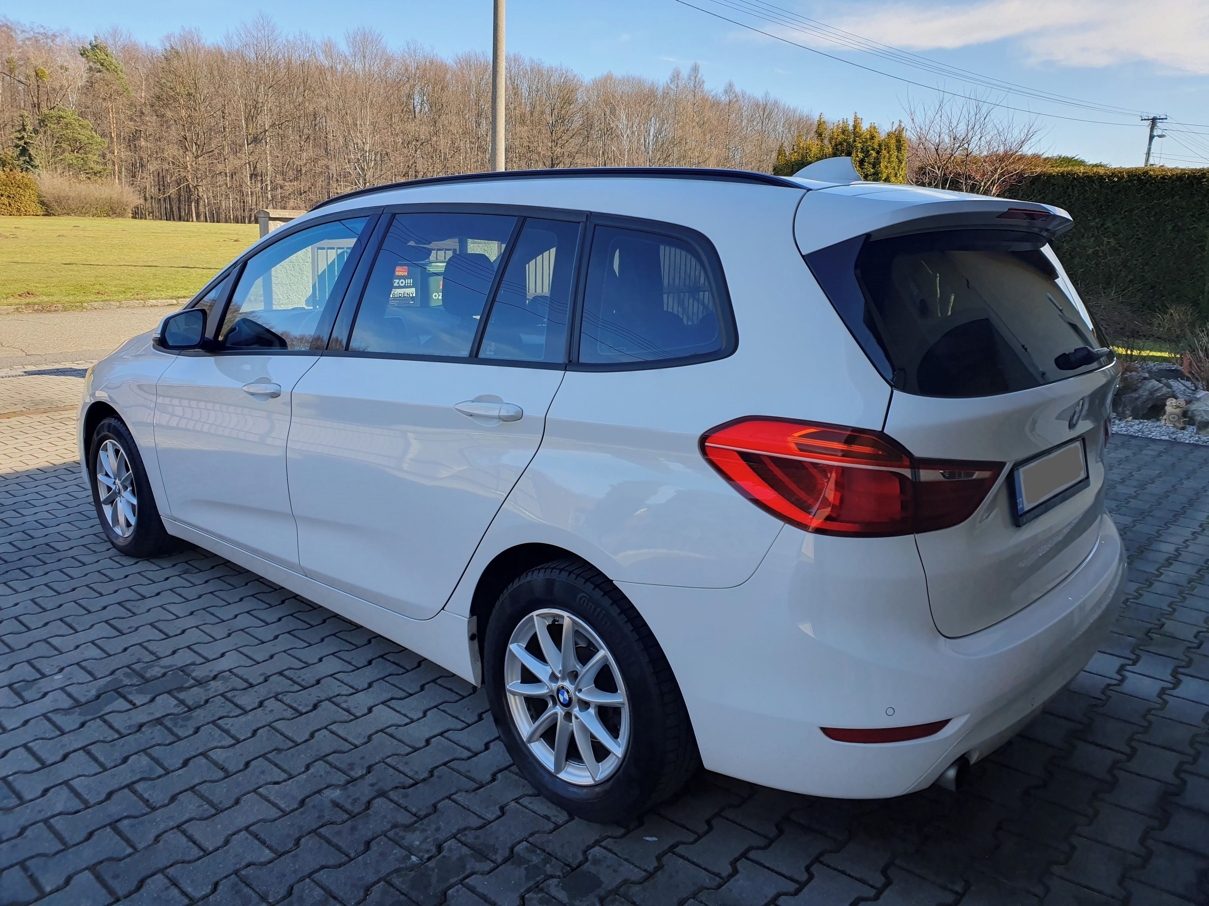 BMW Řada 2, 218i, Gran Tourer, ČR, automat - fotka 4