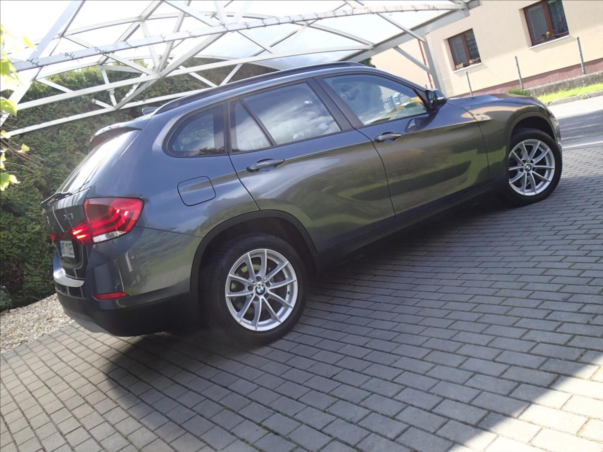BMW X1, 2,0 135 kW, 4x4 - fotka 5