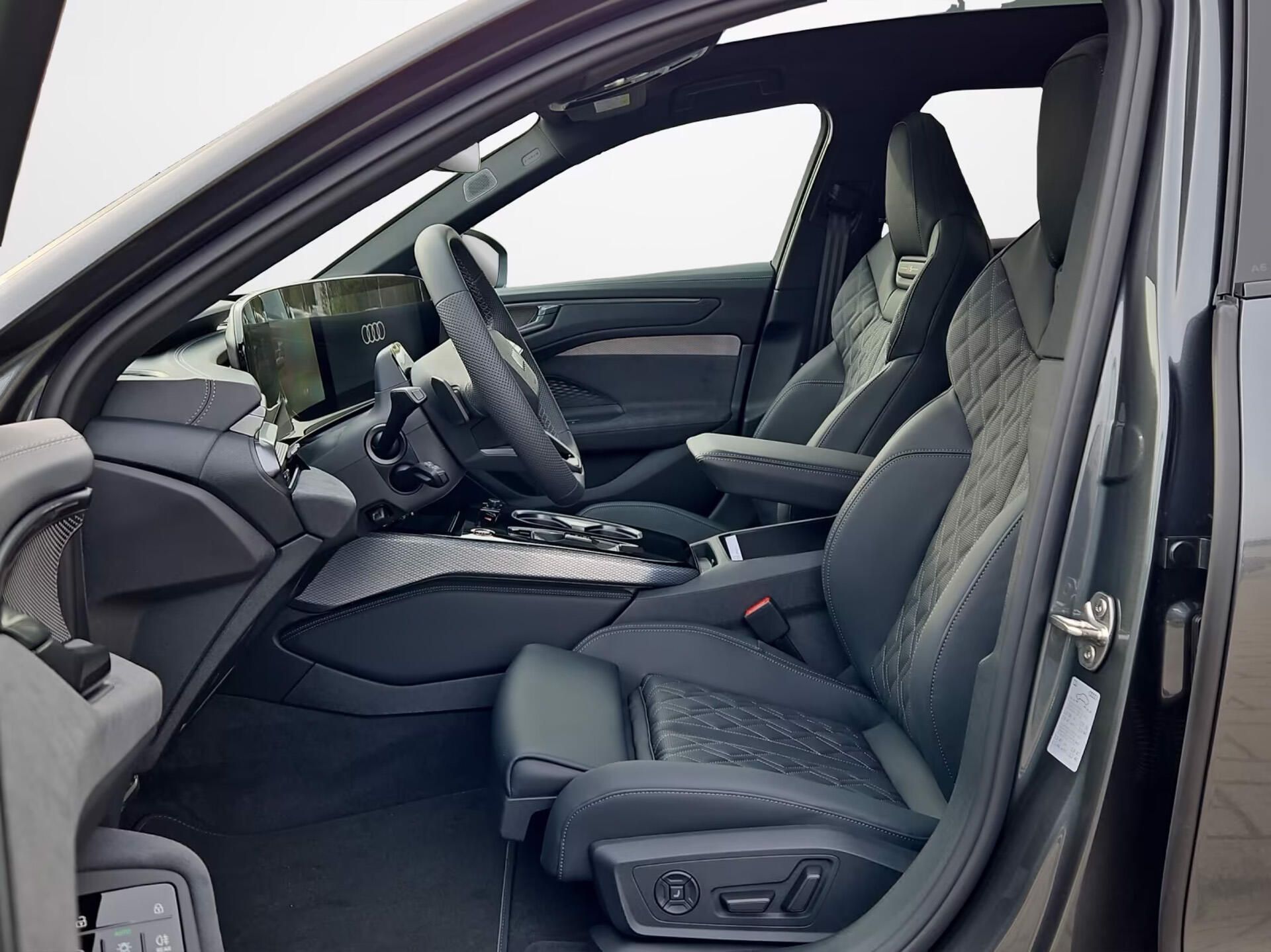 Audi A6, 3.0 TDI q S-Line Pano HuD 360 - fotka 6