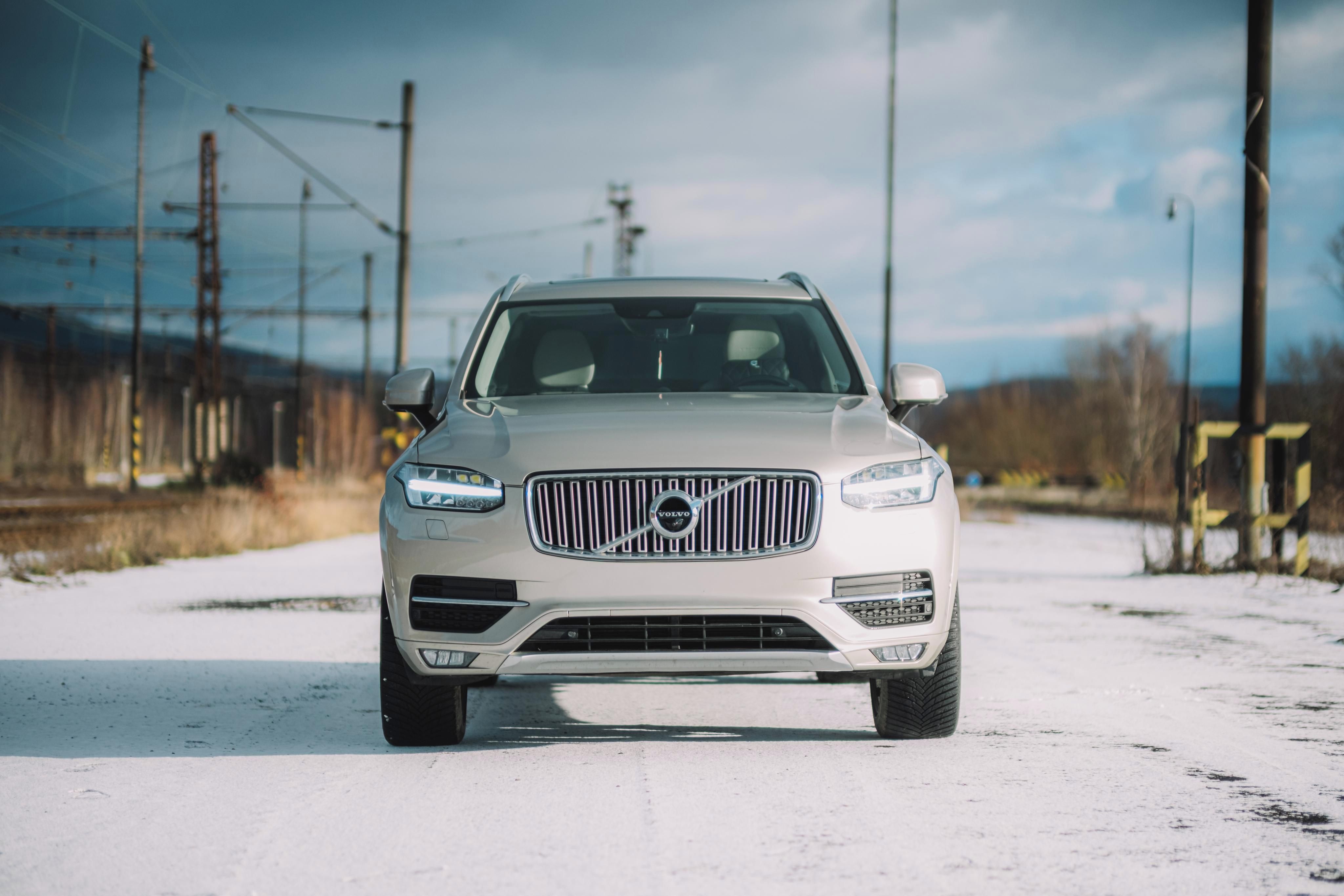 Volvo XC90, Volvo XC90 D5 Inscription - fotka 2