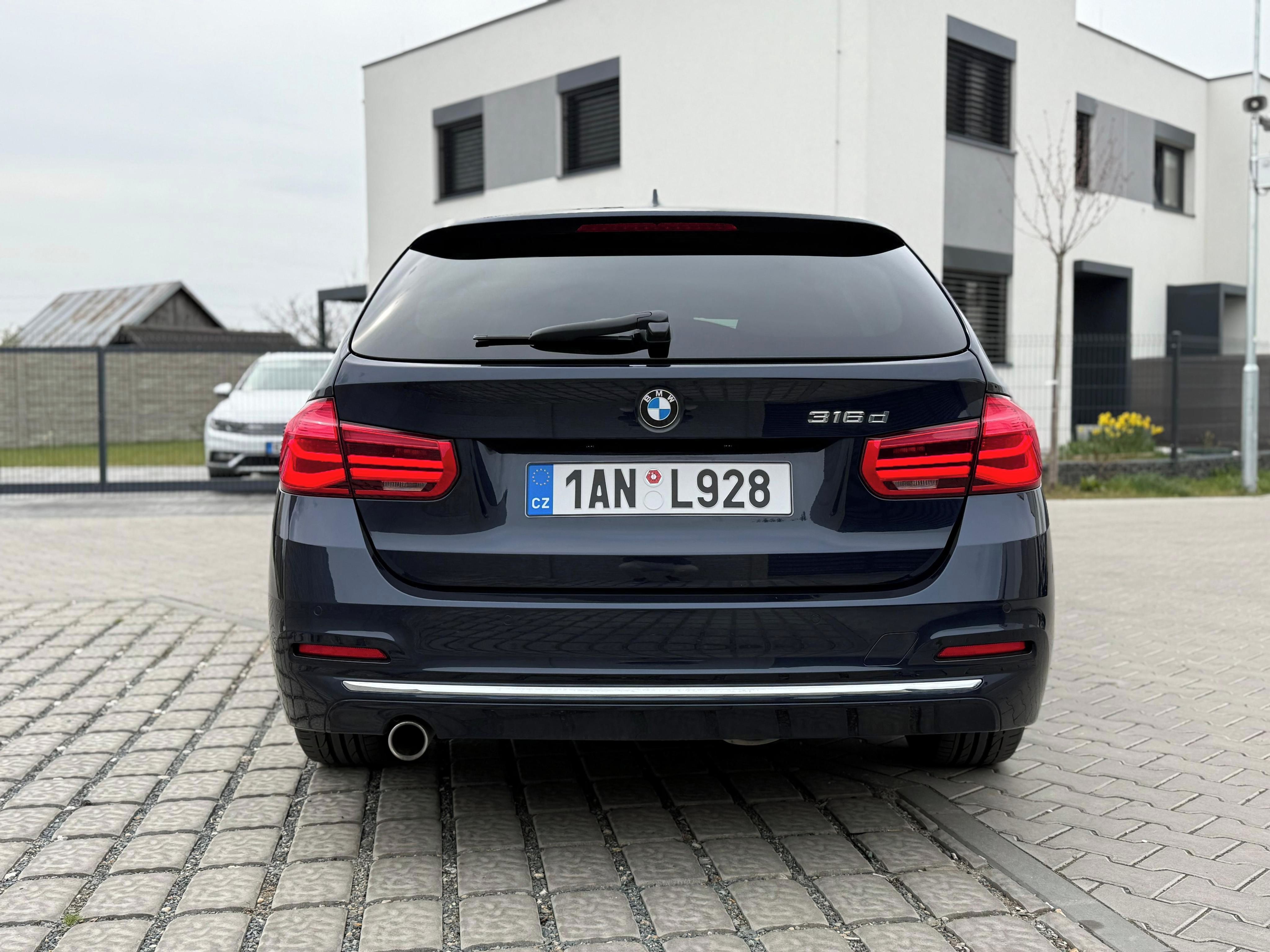 BMW Řada 3, 316d Touring TOP serviska kůže - fotka 5