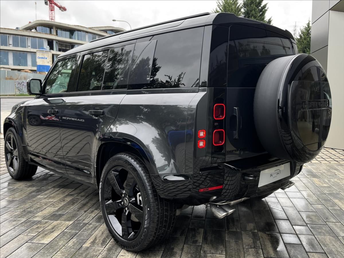 Land Rover Defender, 110 V8 P425 X-DYNAMIC HSE - fotka 4