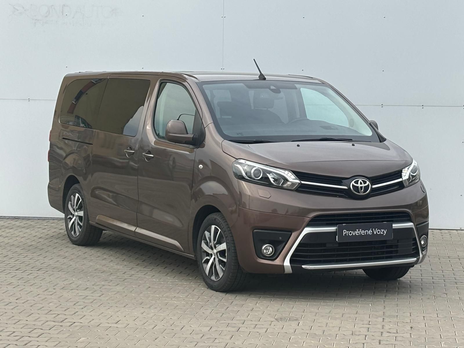 Toyota Proace Verso, 2,0 D-4D L2 AT - fotka 6