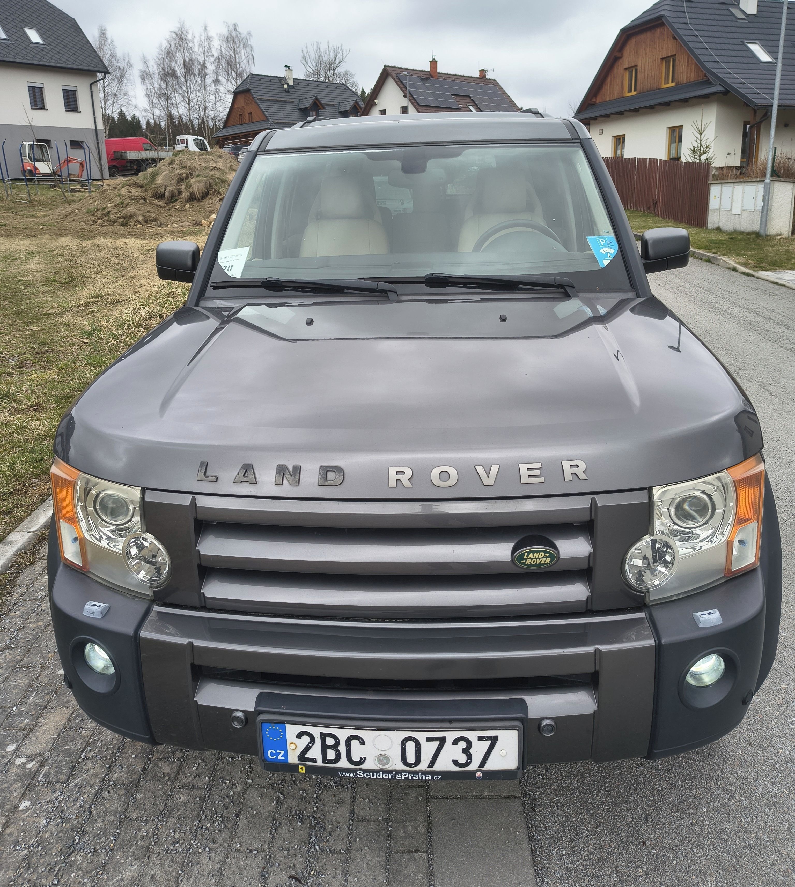 Land Rover Discovery, HSE 2.7 TDV6, 260 000 Km - fotka 2