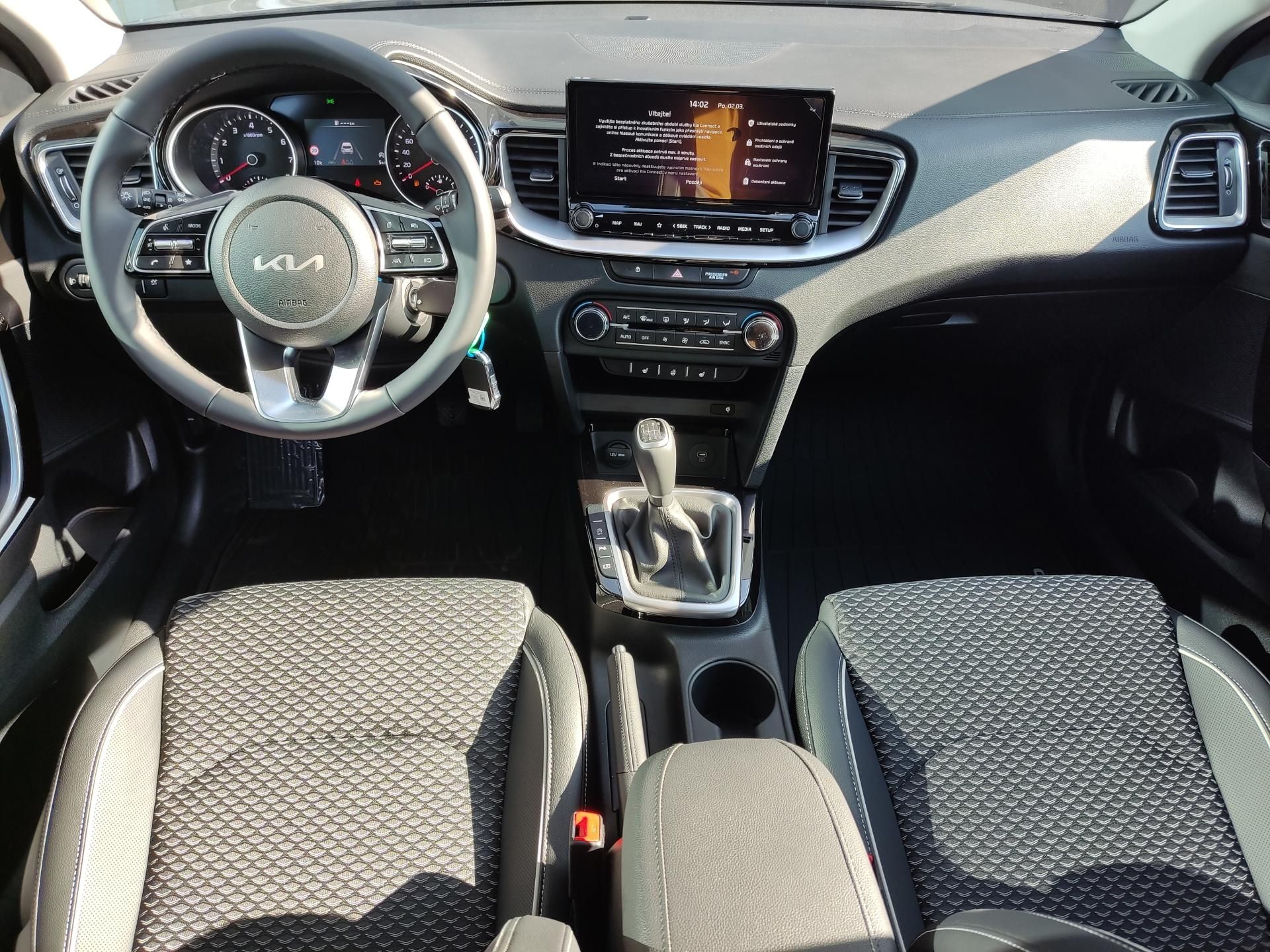 Kia XCee´d, 1,0 T-GDi GPF EXCLUSIVE + WINT - fotka 5
