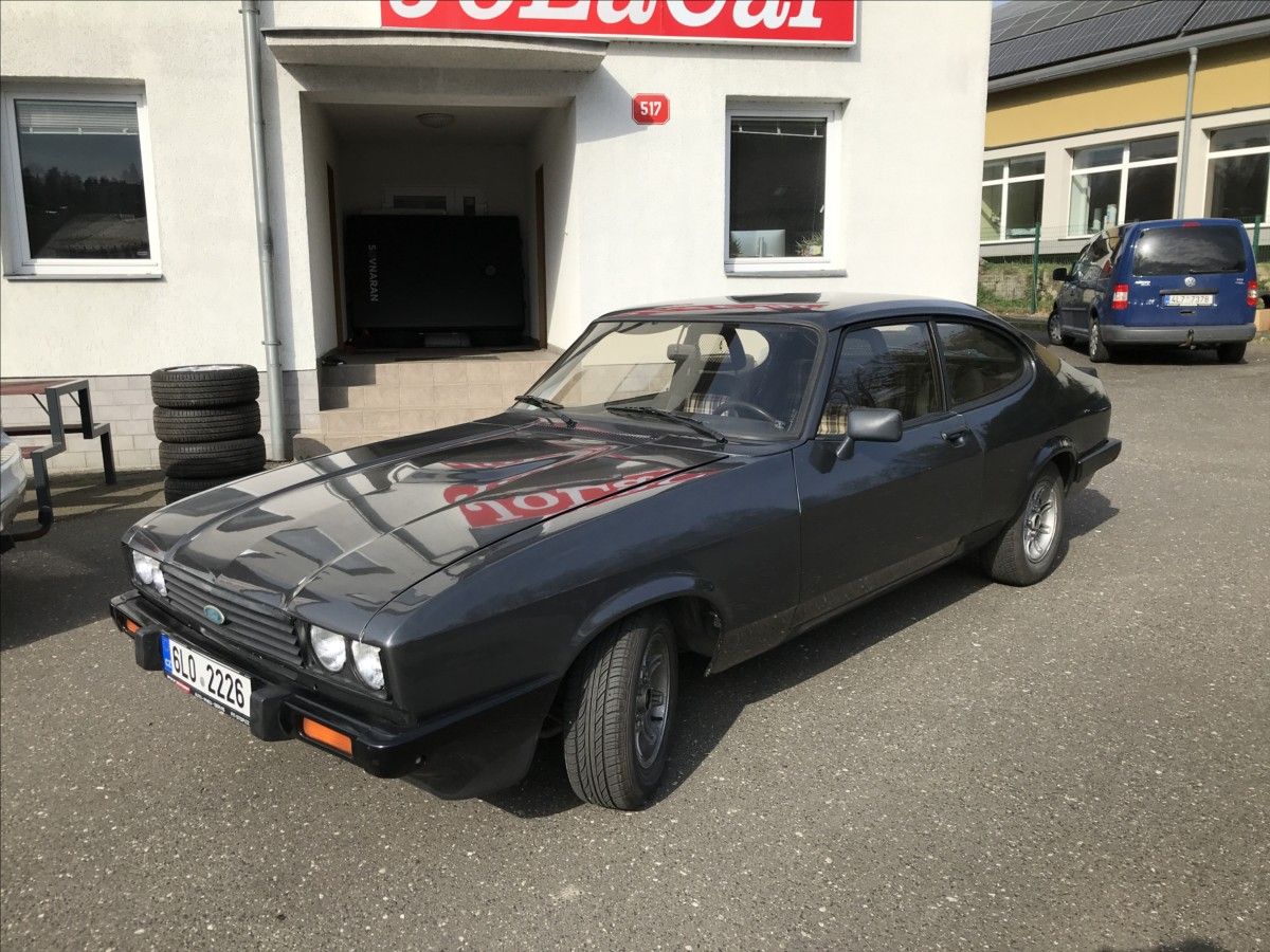 Ford Capri, 2,0 i 66kW - fotka 3