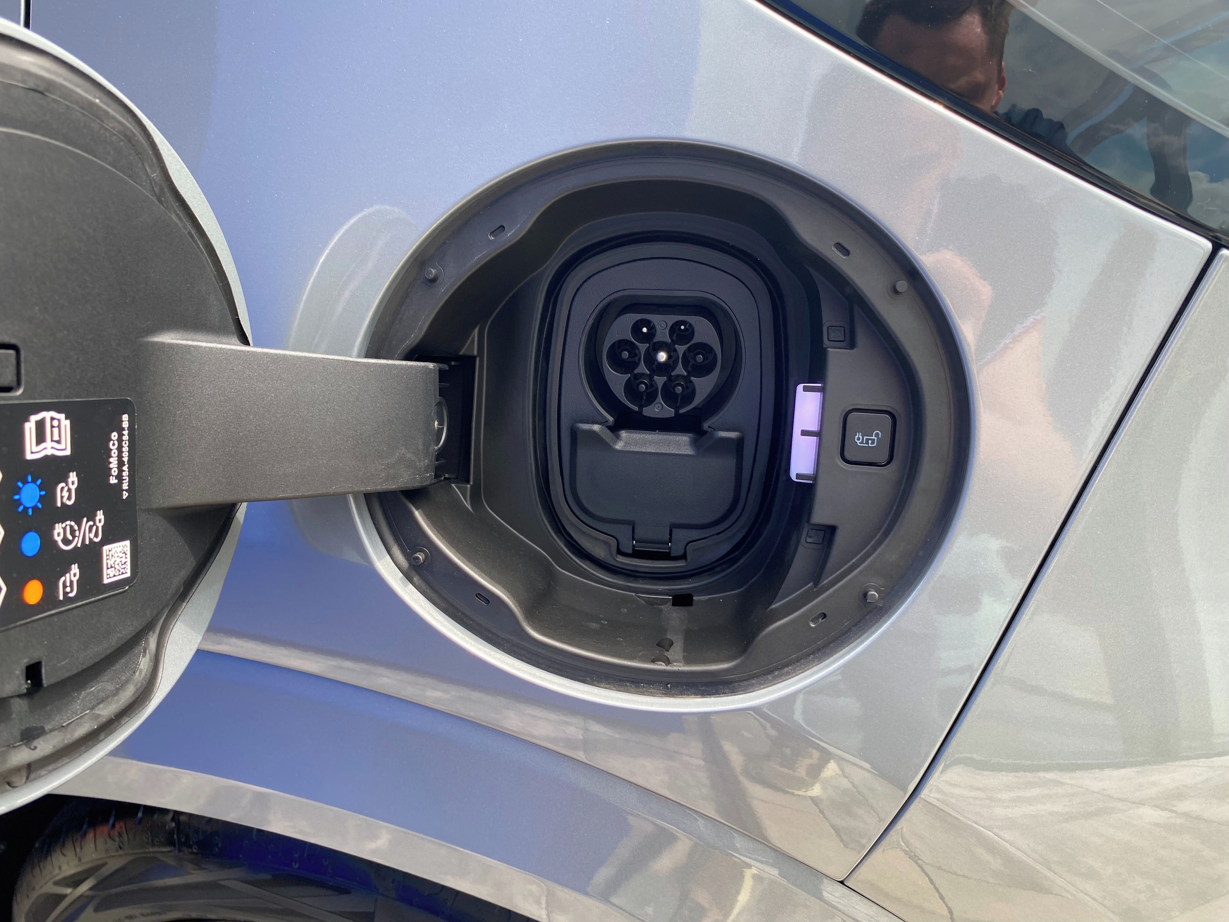 Ford Puma, 43kWh dojezd 123kW PREMIUM - fotka 5