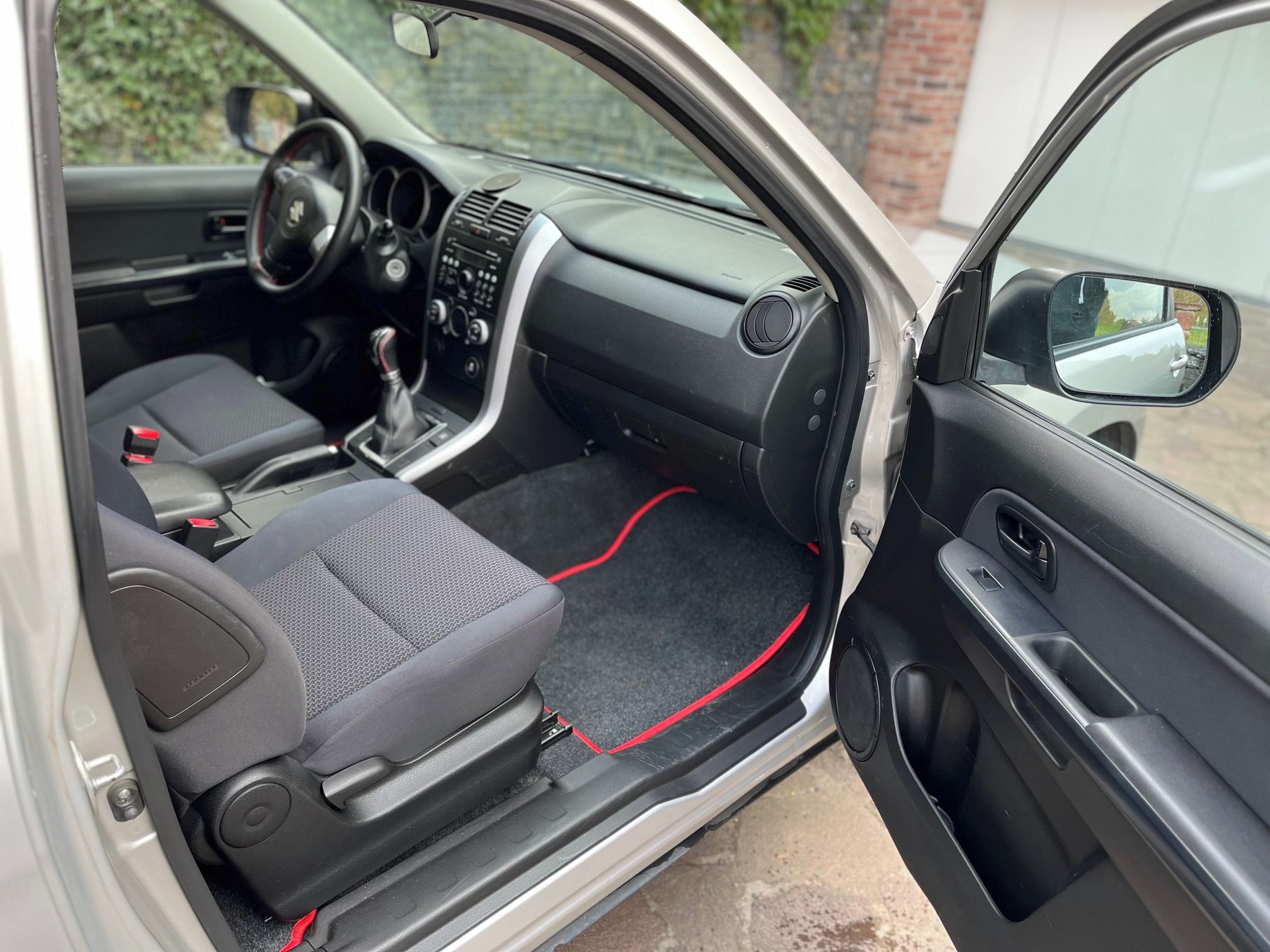 Suzuki Grand Vitara, výjimečné SUV - fotka 6