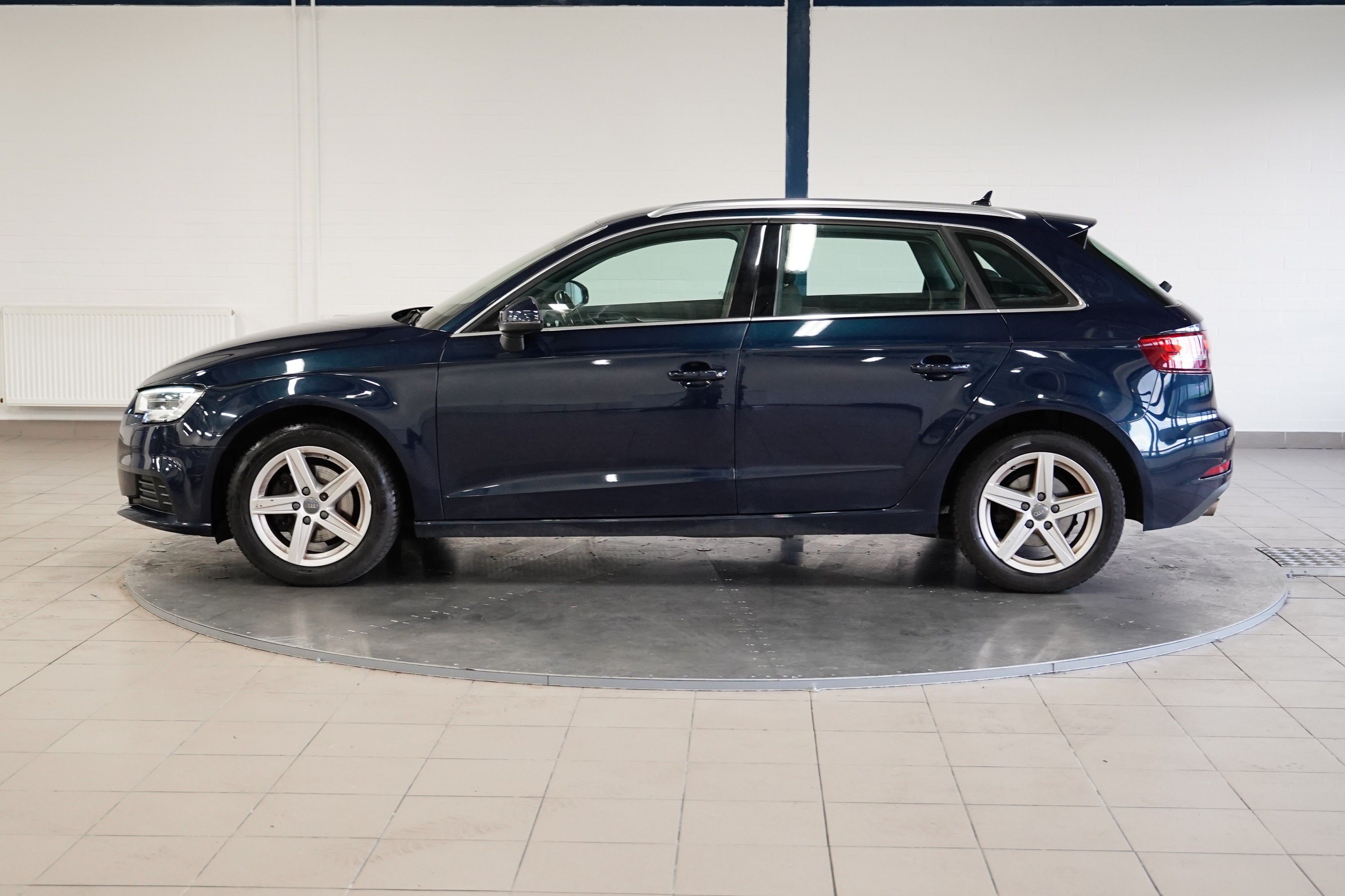 Audi A3, 1.4 TFSI 110 kW - fotka 3