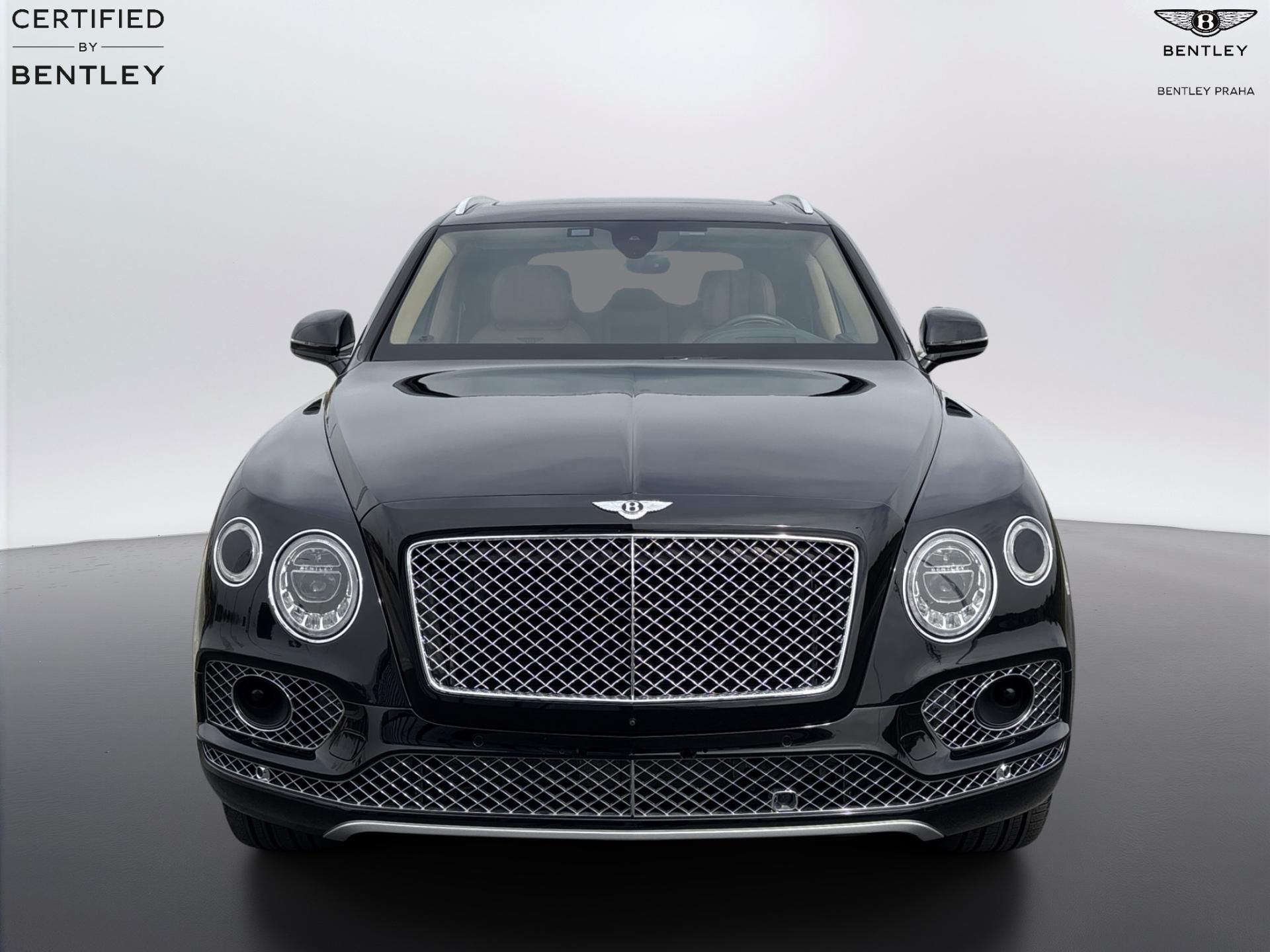 Bentley Bentayga, W12 - fotka 5