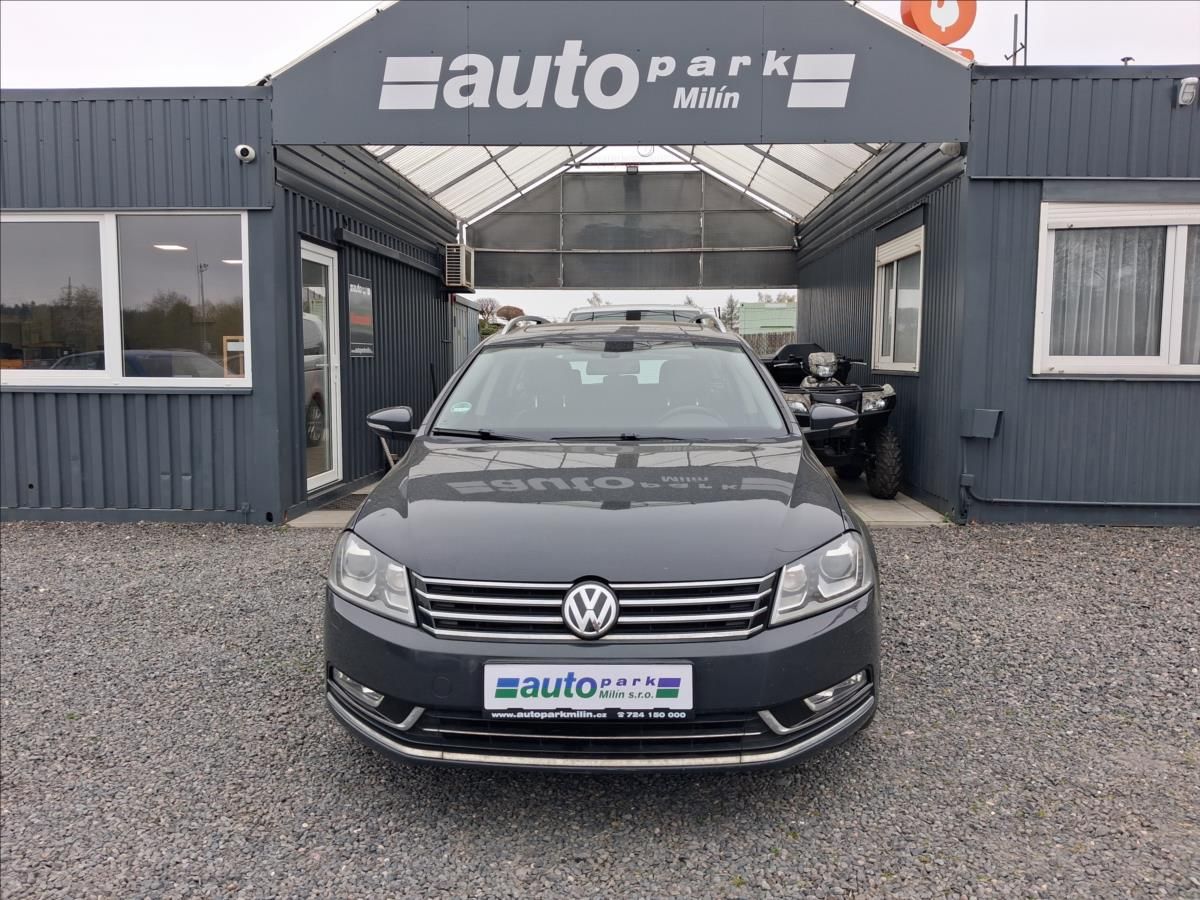Volkswagen Passat, 2,0 125kw,4x4,alcantara,servis - fotka 2
